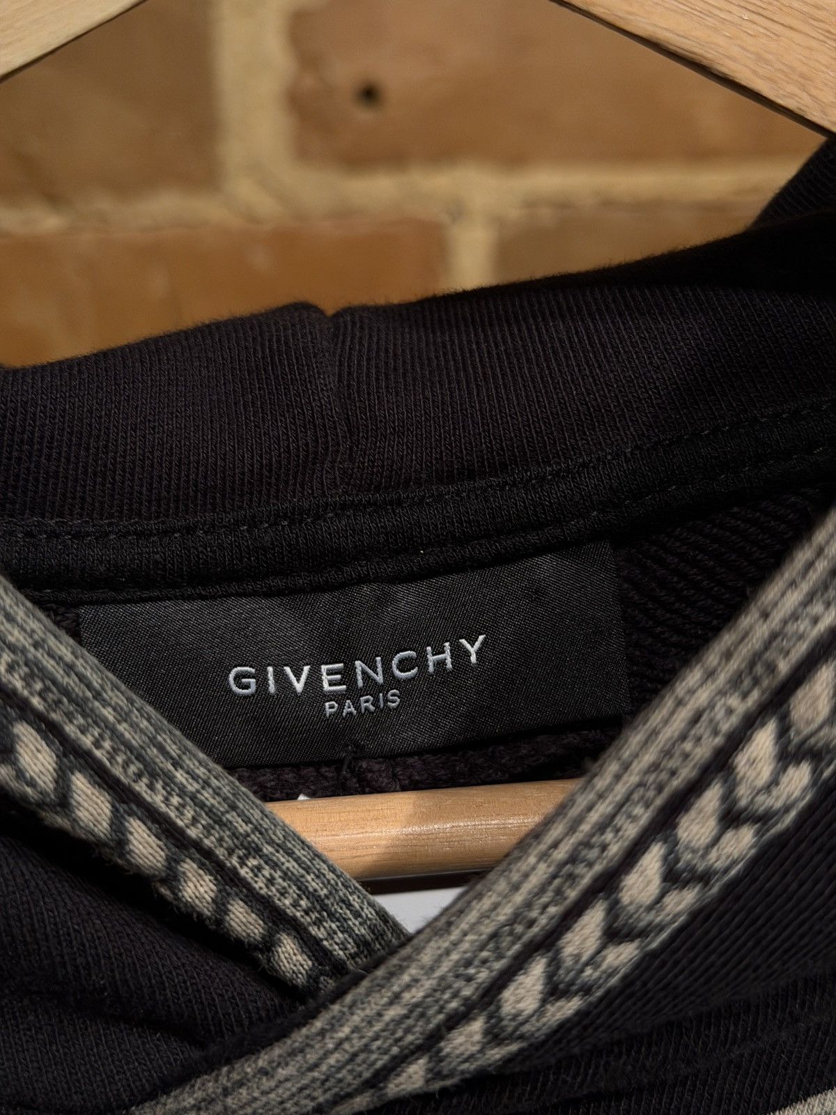 Givenchy FW12 Givenchy Mermaid Sharkhead Hoodie Size US XXS / EU 40 - 3 Thumbnail