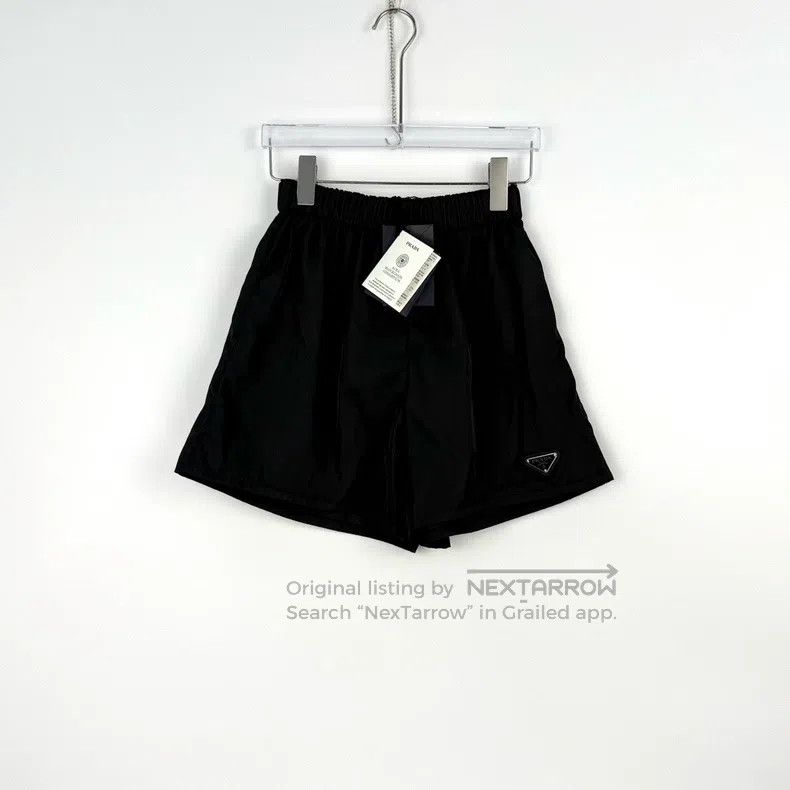Prada Prada Black metal triangle label nylon shorts Size 24" / US 00 / IT 34 - 3 Thumbnail