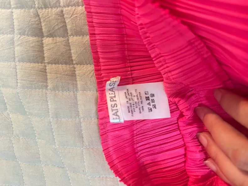 Issey Miyake Issey Miyake size:5 Barbie pink pleated wide-leg pants Size 22" - 2 Thumbnail
