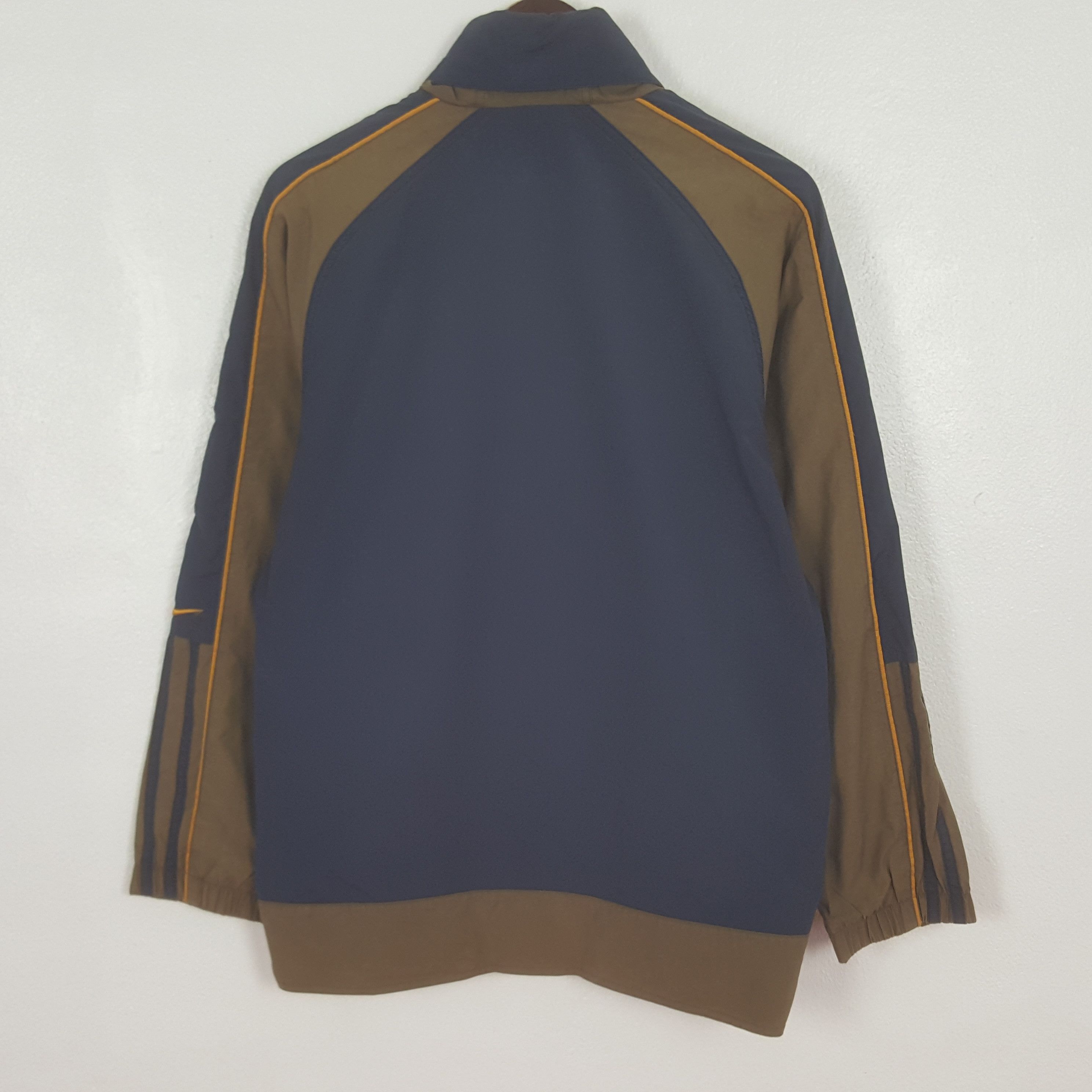 Nike Vintage Nike N Windbreaker Sport Jacket Size US M / EU 48-50 / 2 - 3 Thumbnail