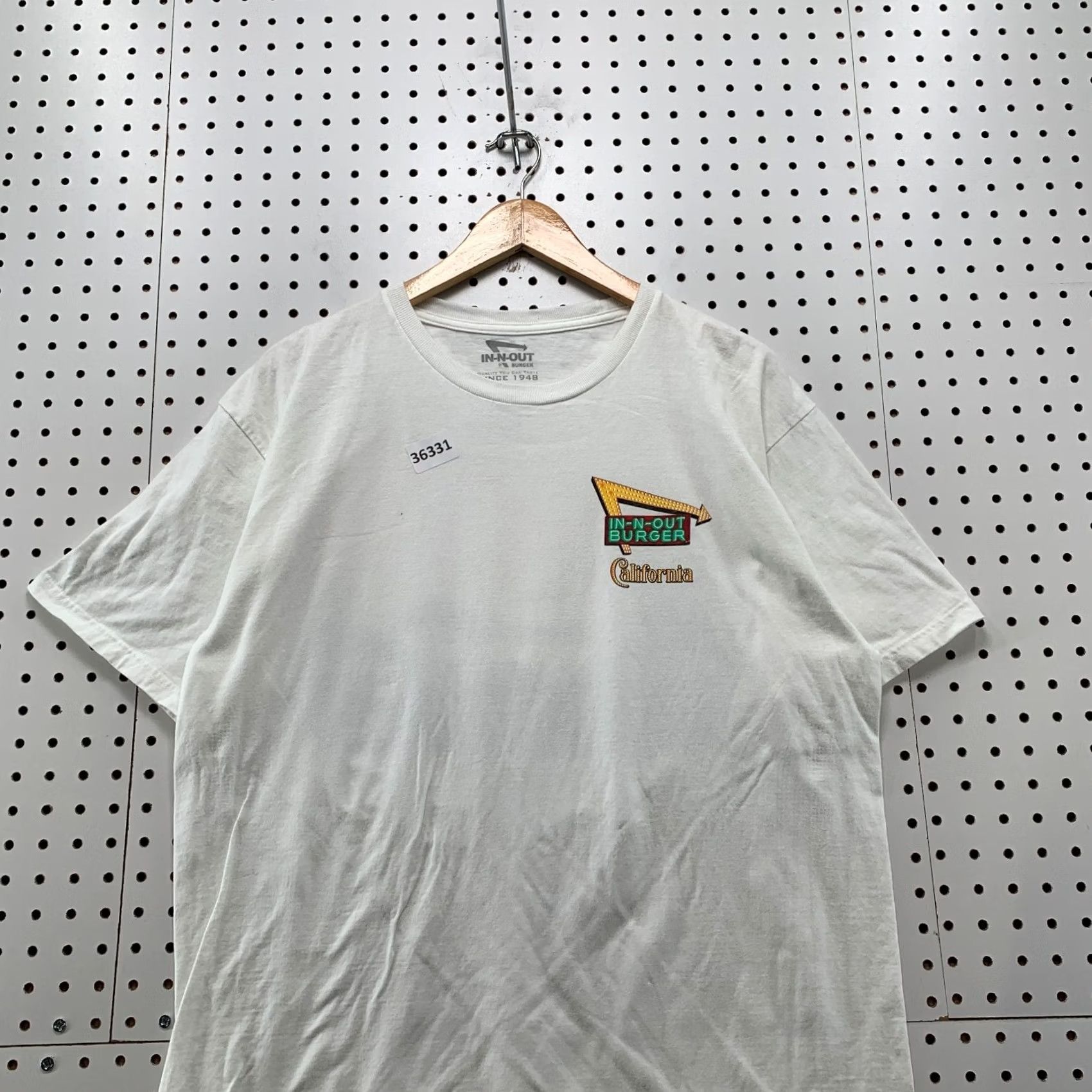 Vintage In N Out Shirt Mens Large White Sunset Car Graphic Short Sleeve California Size US L / EU 52-54 / 3 - 6 Thumbnail