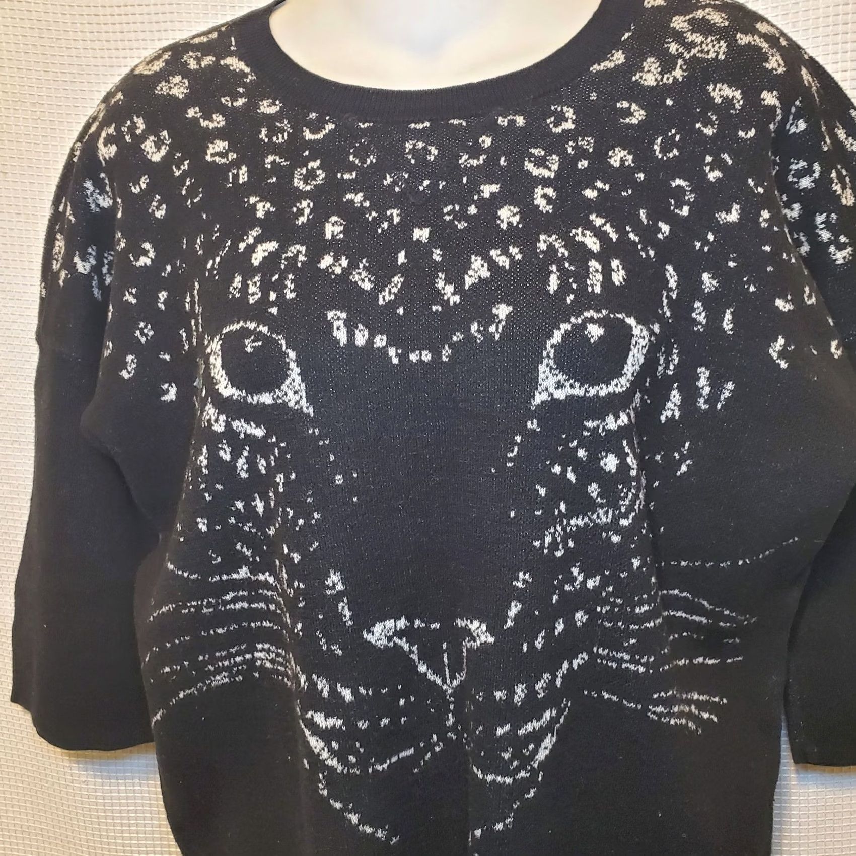Armani Exchange Armani Exchange Sweater Womens XS 3/4 Sleeve Cheetah Print Black Chic City Size XS / US 0-2 / IT 36-38 - 4 Thumbnail