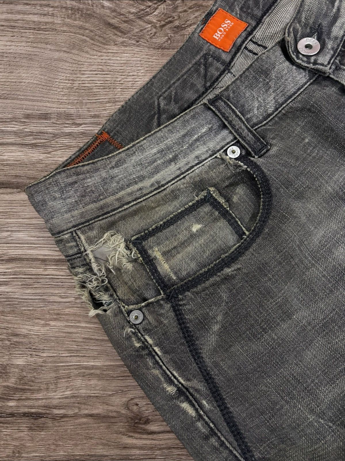 Hugo Boss Vtg BOSS by Hugo Boss Grunge Destroyed Jeans Size US 33 - 5 Thumbnail