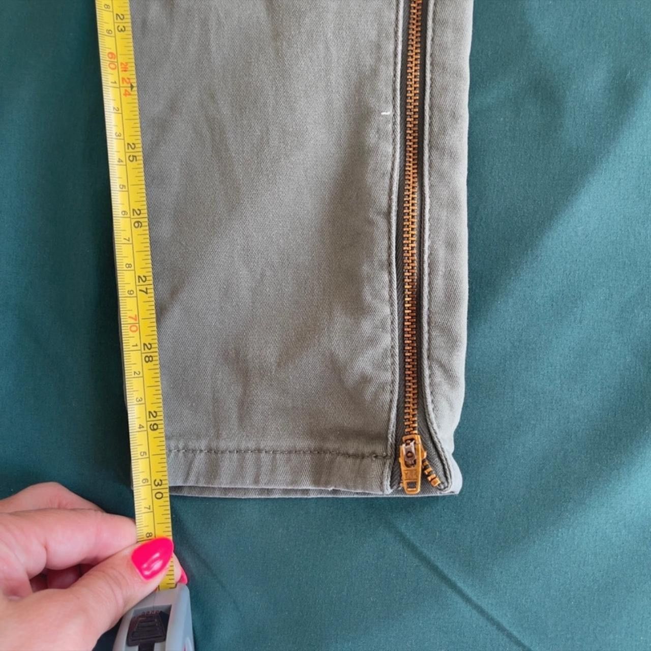 Levi's Levis Women Slim Cargo Jeans Pants Khaki Ankle Zip Stretch Size 27" / US 4 / IT 40 - 6 Thumbnail