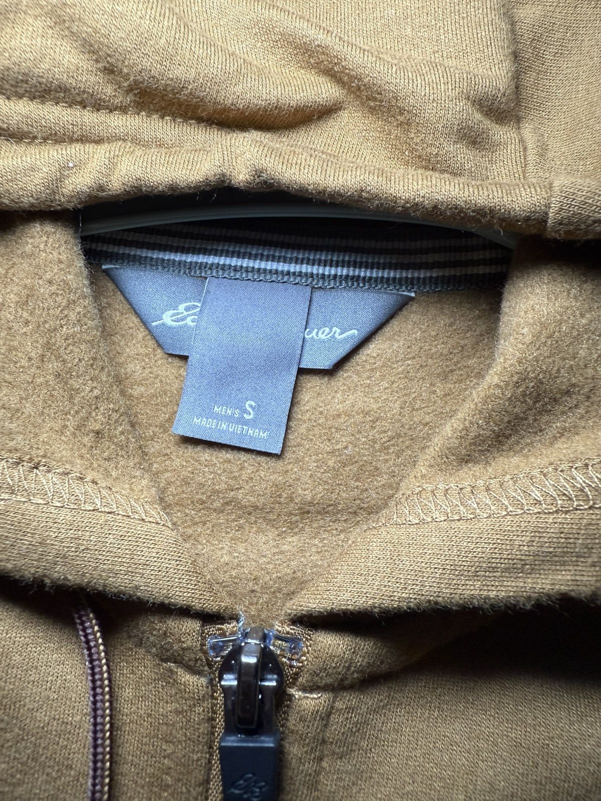 Eddie Bauer EDDIE BAUER “brown” Zip-Up (size S) Size US S / EU 44-46 / 1 - 3 Thumbnail