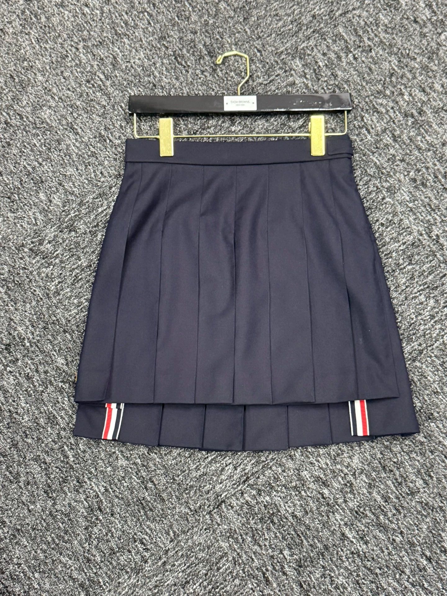 Thom Browne Thom Browne Navy Pleated Skirt Gold Buttons Size38 Size 26" / US 2 / IT 38 - 3 Thumbnail