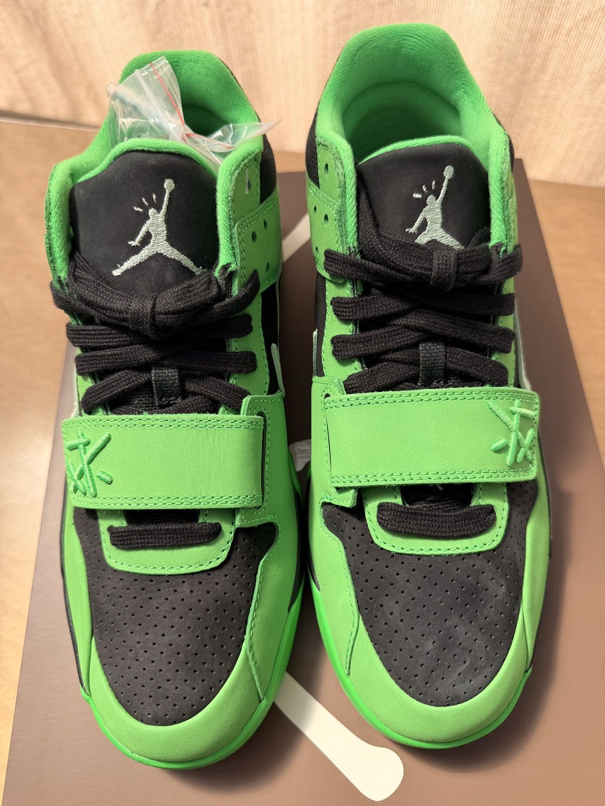 Nike × Travis Scott Jordan CJ1 T-Rexx Travis Scott Green Spark Size US 10 / EU 43 - 6 Thumbnail