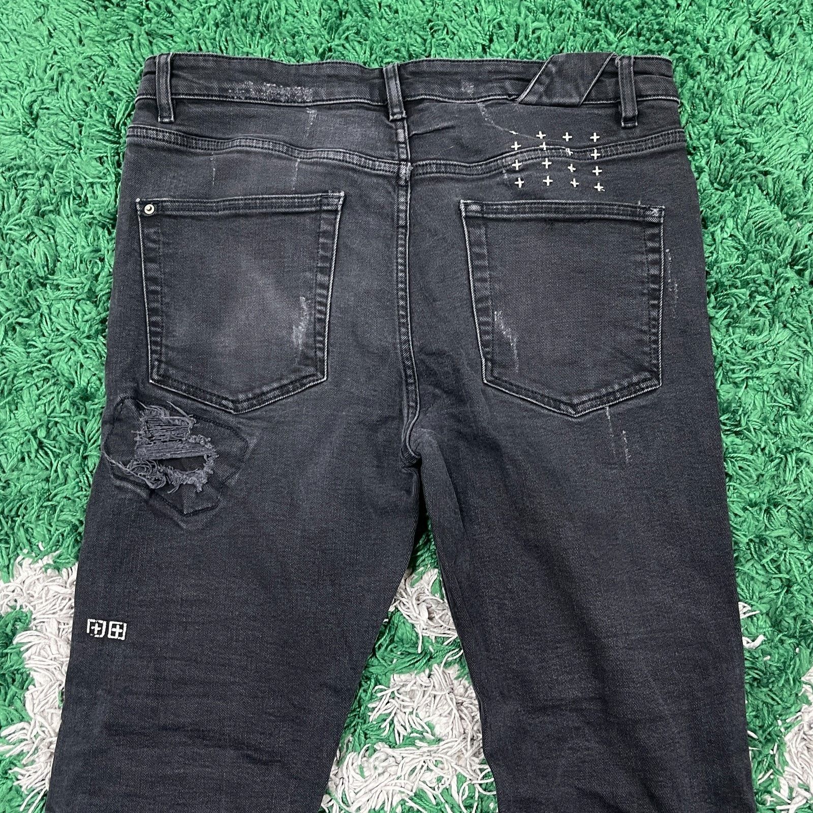Ksubi Ksubi chitch boneyard black Distressed Skinny Jeans size 34 Size US 34 / EU 50 - 5 Thumbnail