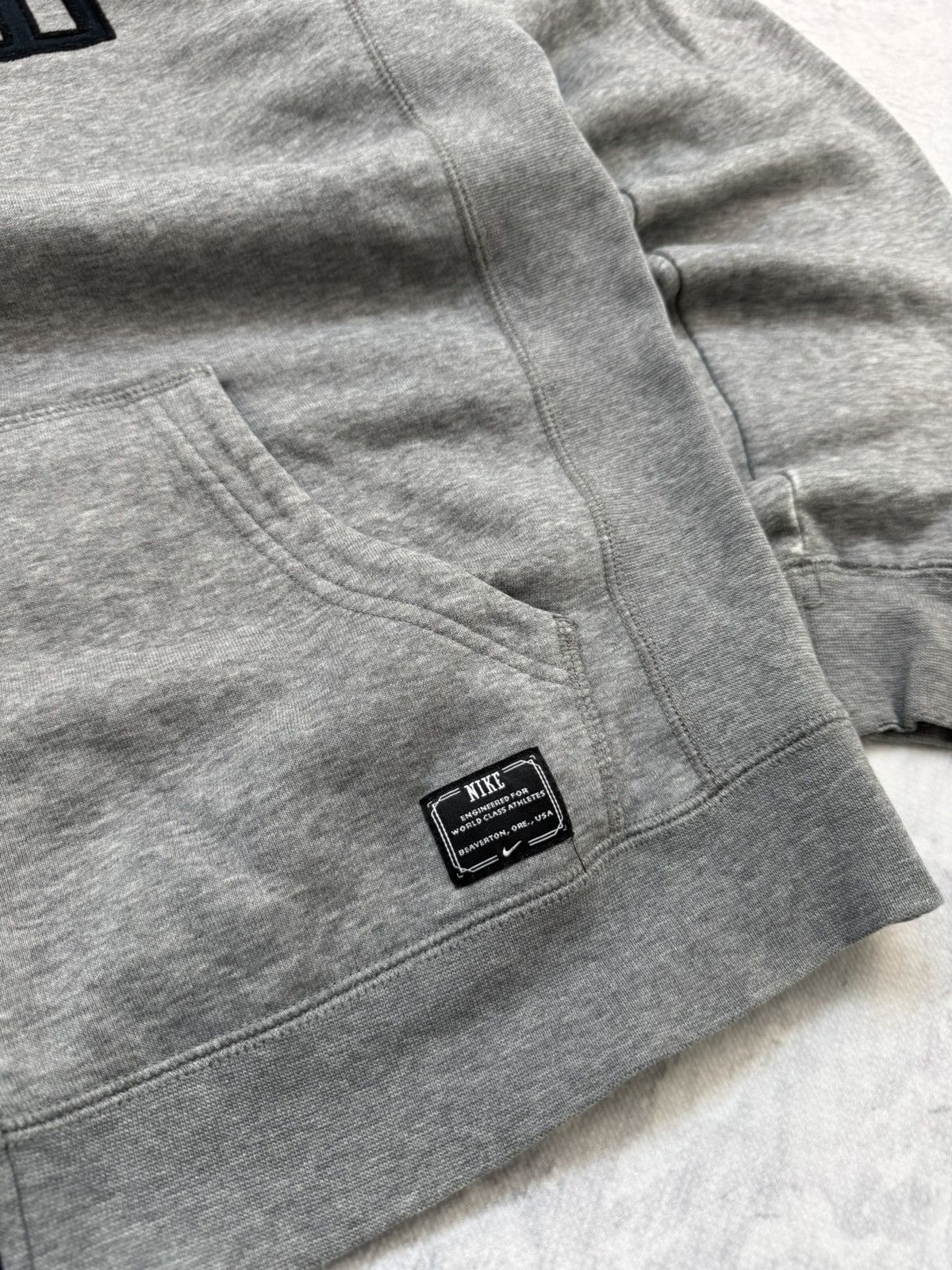 Nike × Vintage NIKE VINTAGE CENTER LOGO OVERSIZE BOXY HOODIE Size US L / EU 52-54 / 3 - 5 Thumbnail