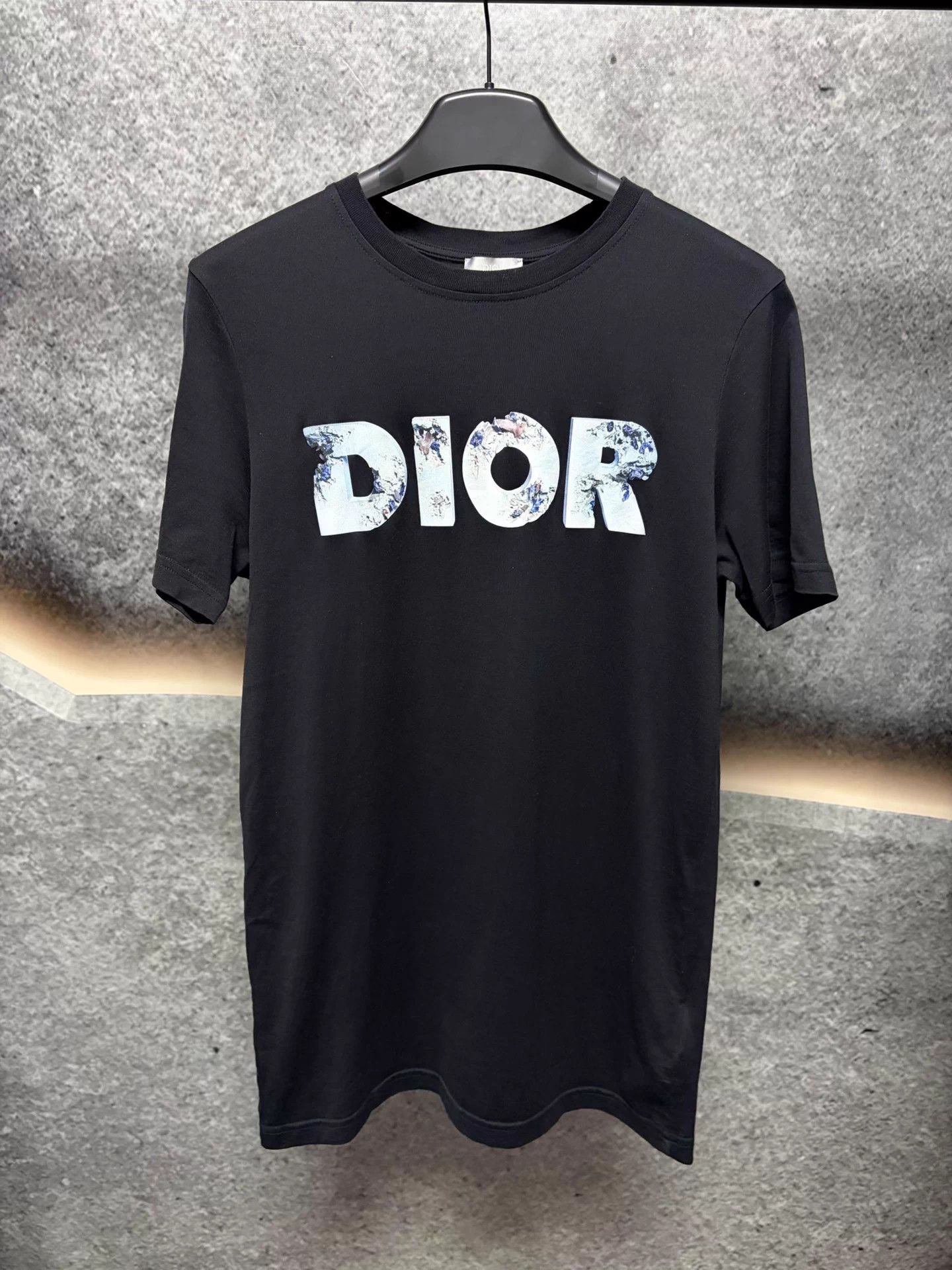 Dior Dior short-sleeve T-shirt M crystal crack logo Size US M / EU 48-50 / 2 - 1 Thumbnail