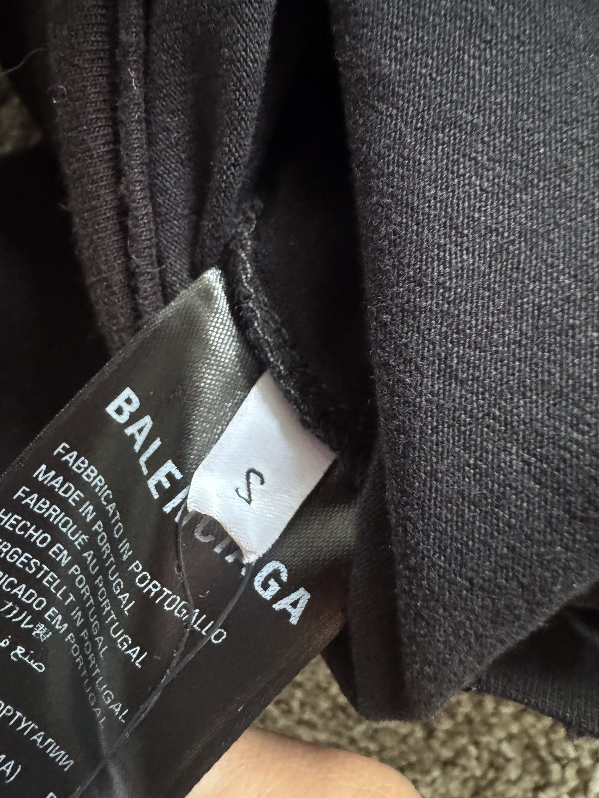 Balenciaga NEW Balenciaga Black Logo Distressed Women’s Hoodie Size S Size S / US 4 / IT 40 - 10 Thumbnail
