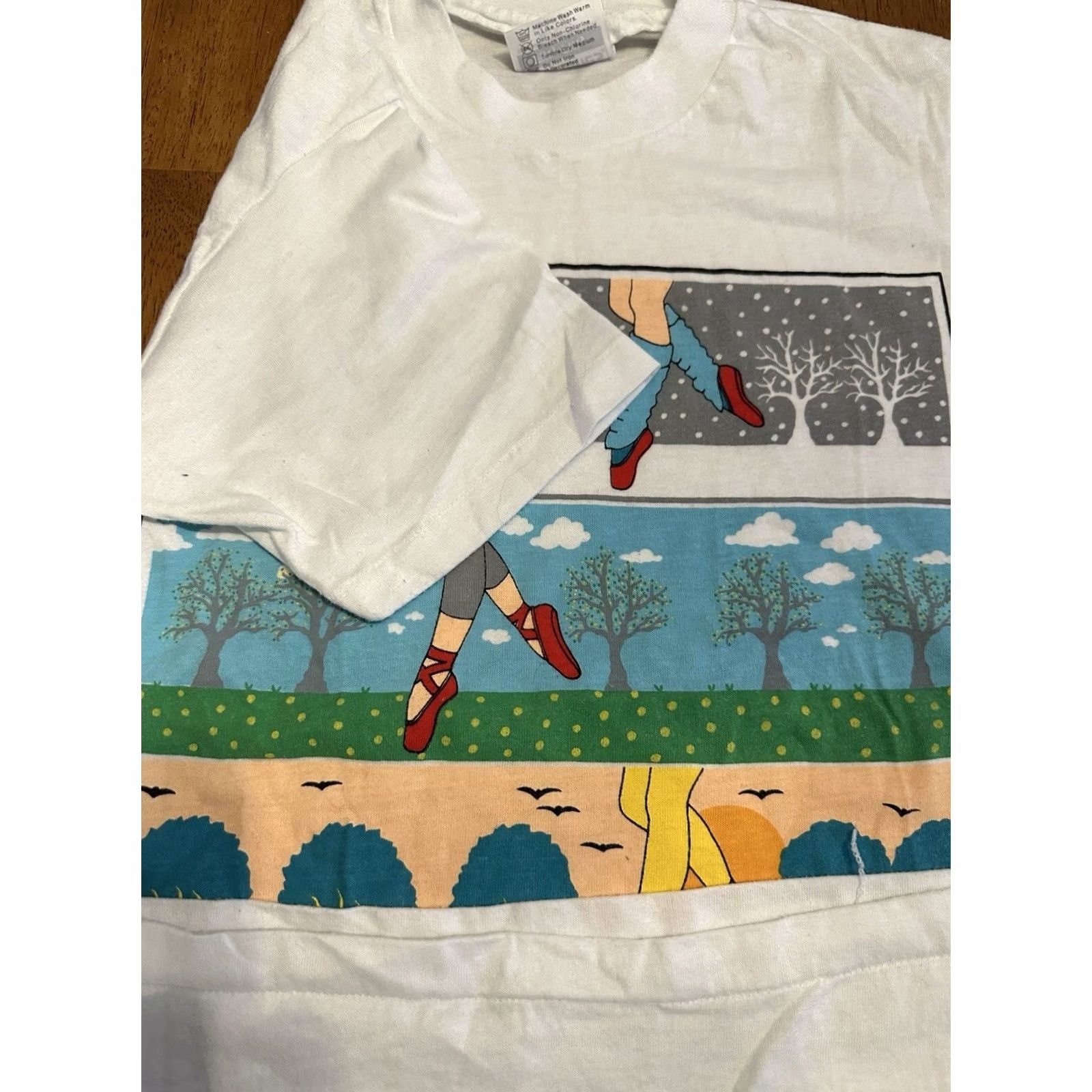Hanes VINTAGE 80's Dance Graphic T Shirt Small Women’s Art Size S / US 4 / IT 40 - 5 Thumbnail