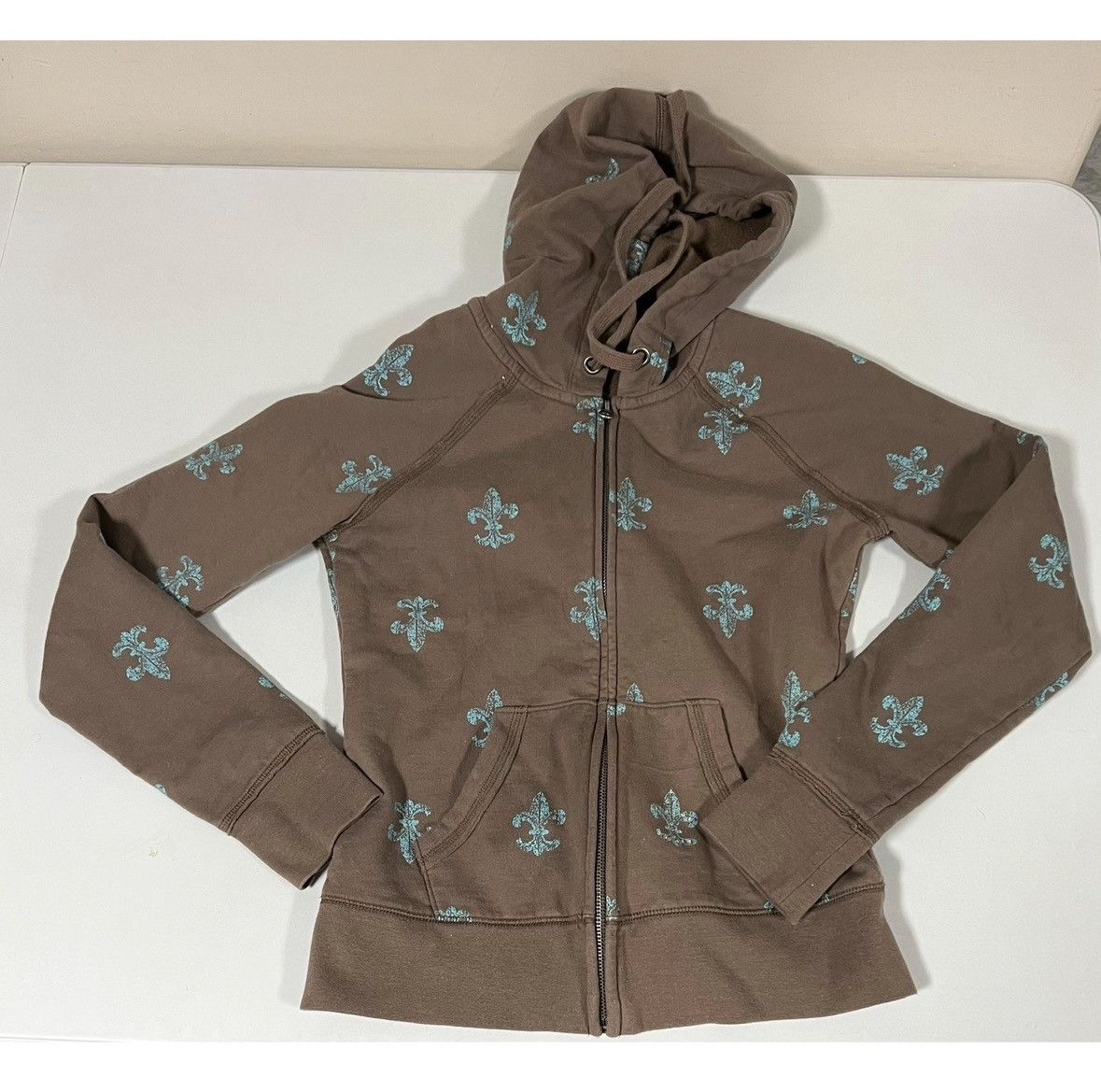 Mossimo Brown Fleur-De-Lis ROYAL Diamond Sweatshirt Hoodie Size S 🩵🤎 Size S / US 4 / IT 40 - 1 Thumbnail
