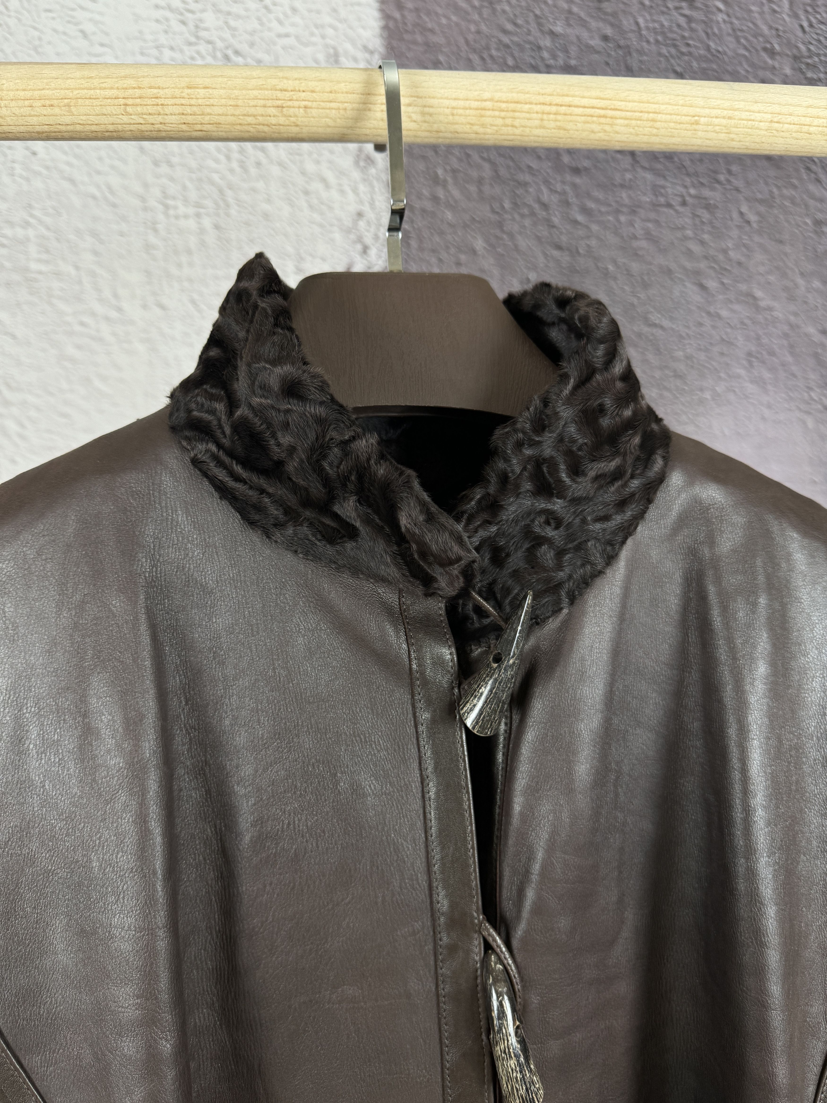 Yves Saint Laurent Yves Saint Laurent fourrures vintage 80s leather fur coat Size M / US 6-8 / IT 42-44 - 13 Thumbnail