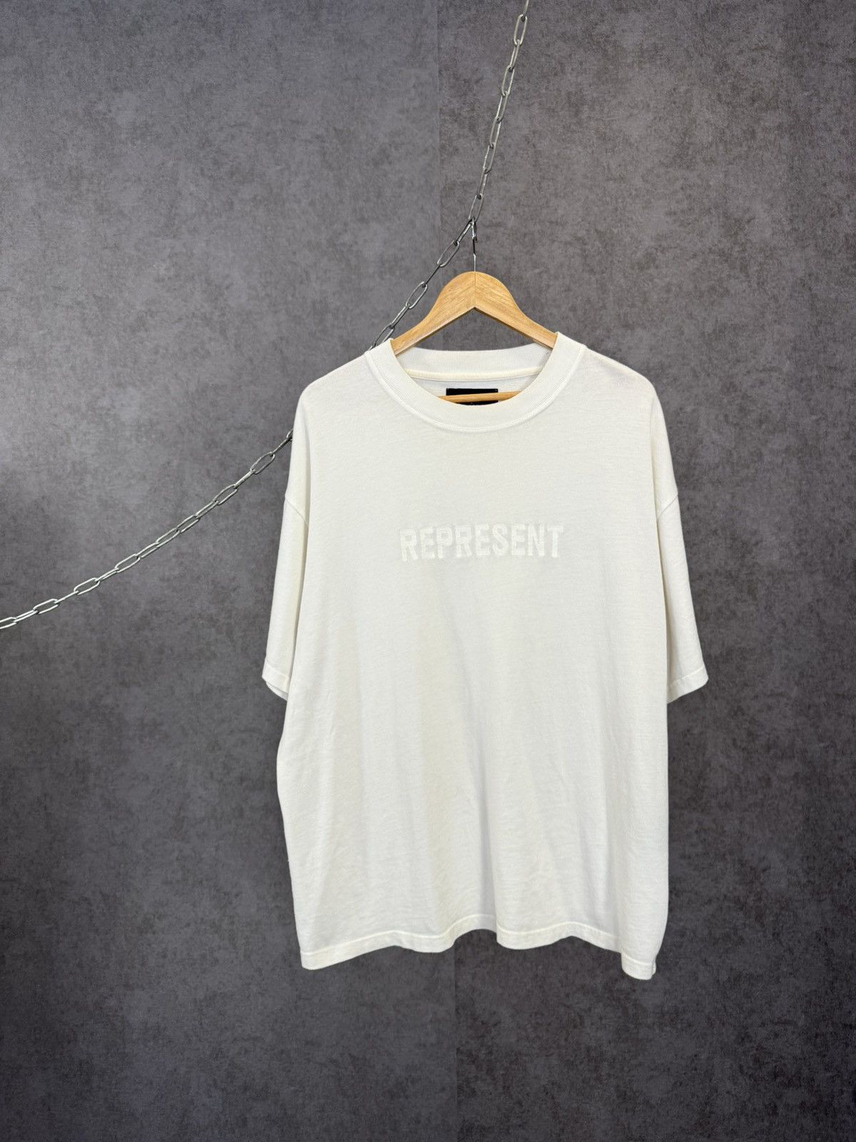 Represent Clo. Represent designer center logo tee Size US L / EU 52-54 / 3 - 1 Thumbnail