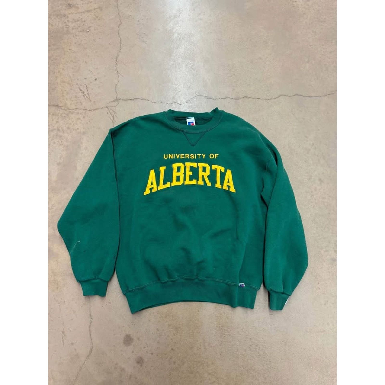 Vintage 90s Russell University of Alberta crewneck Size US L / EU 52-54 / 3 - 1 Thumbnail