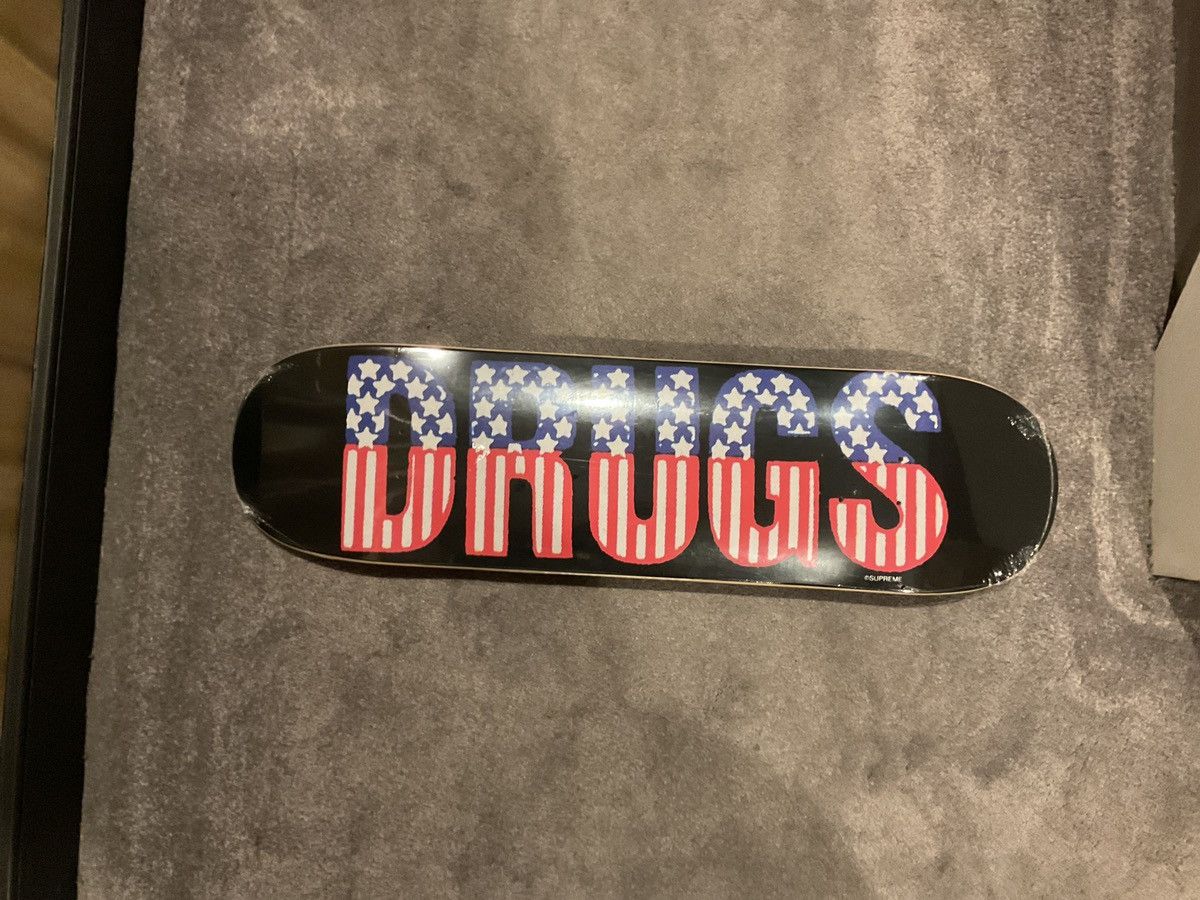 Supreme Supreme Drugs Skateboard Deck Size ONE SIZE - 1 Thumbnail