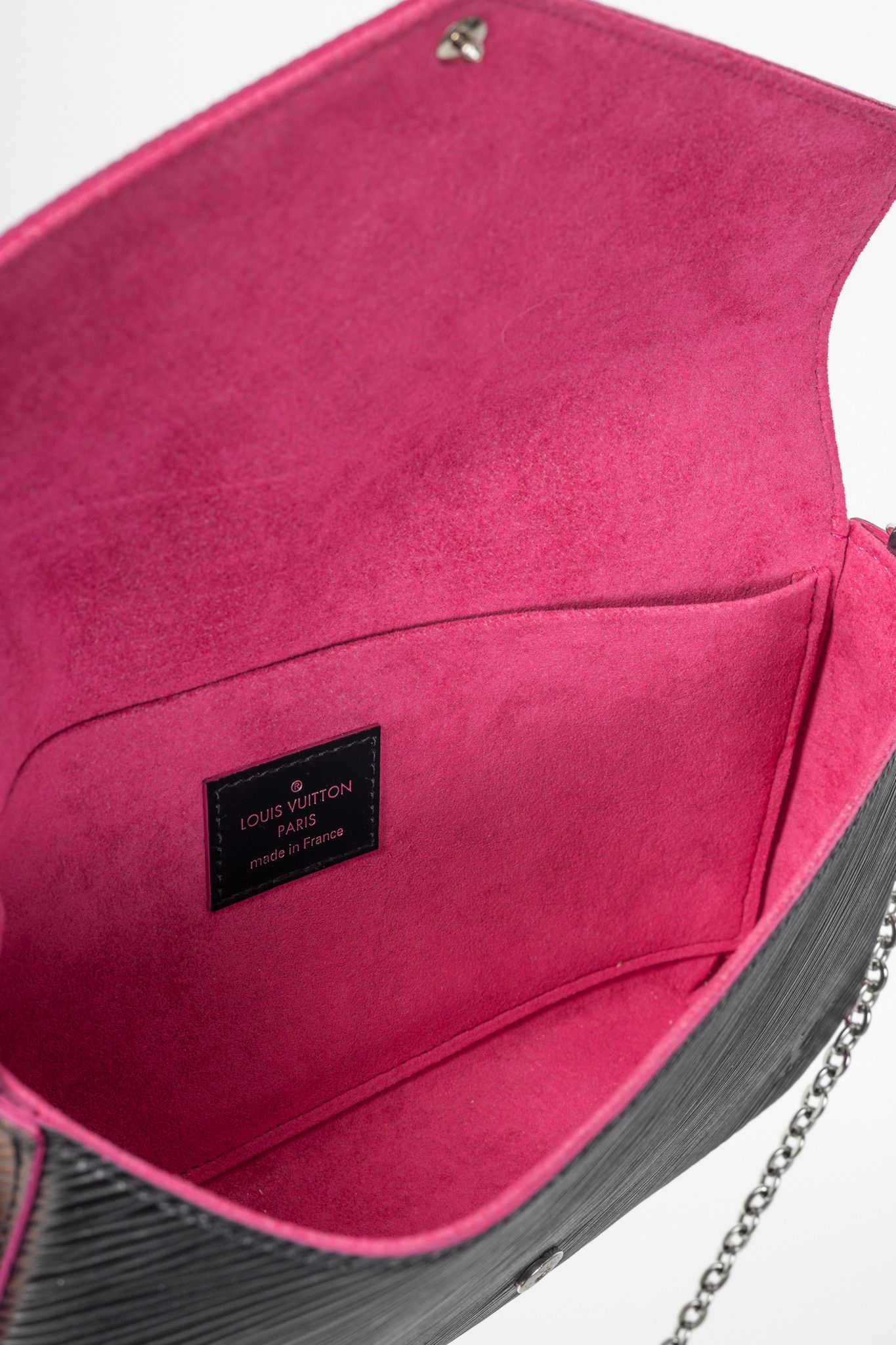 Louis Vuitton Louis Vuitton Felicie Noir & Fuchsia Epi Leather Pochette Size ONE SIZE - 15 Thumbnail