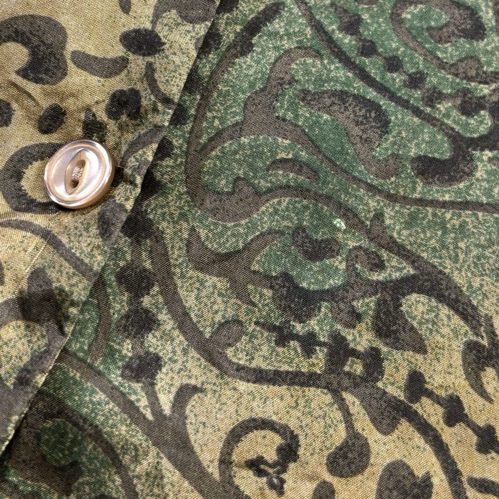 Etro VINTAGE Cezar Silk Shirt Women's Green Paisley Damask Pattern Large Long Sleeve Button-Up Retro Size L / US 10 / IT 46 - 4 Thumbnail
