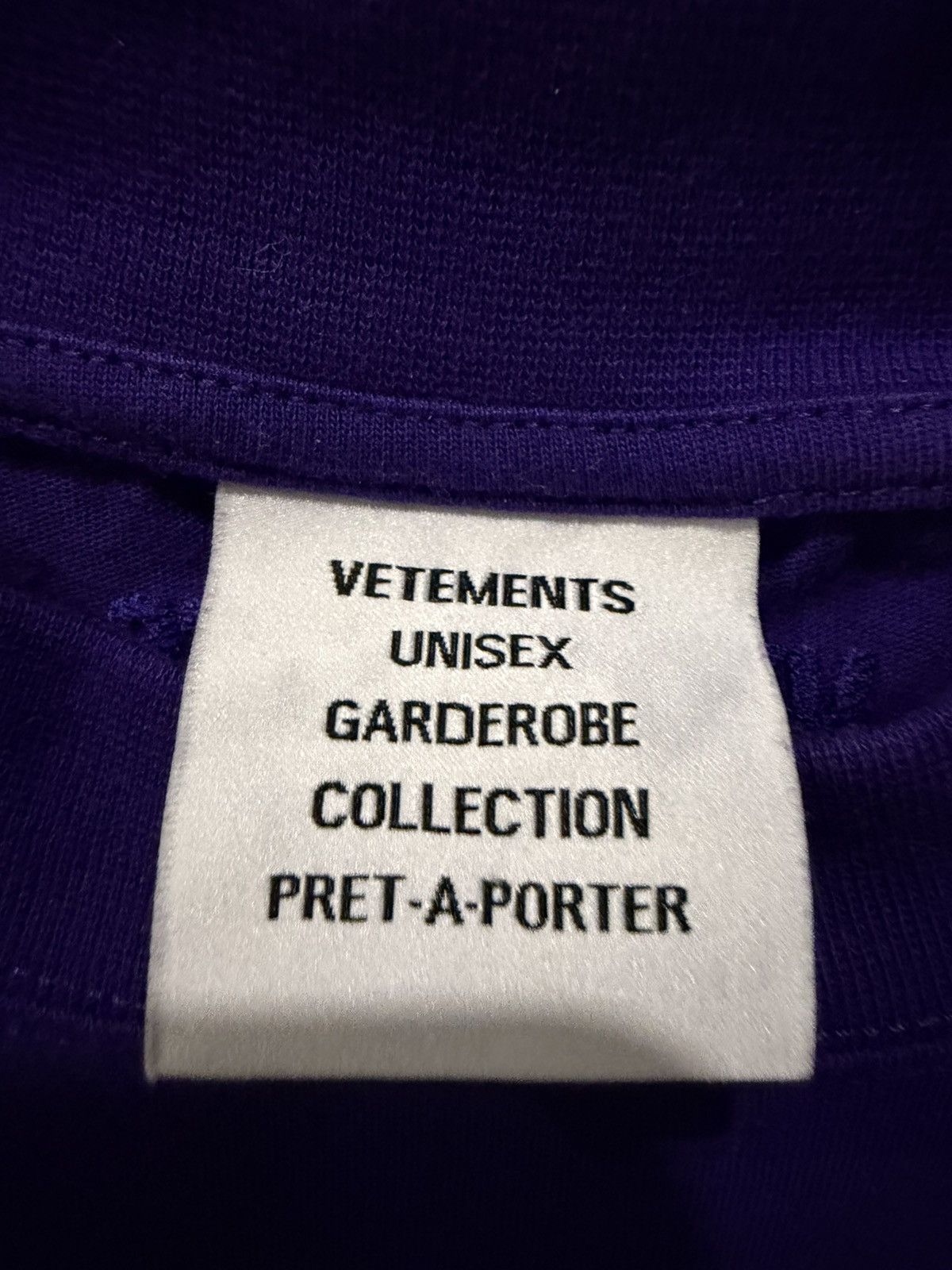 Vetements Vetements - Pyramid Logo Shirt Size US L / EU 52-54 / 3 - 4 Thumbnail