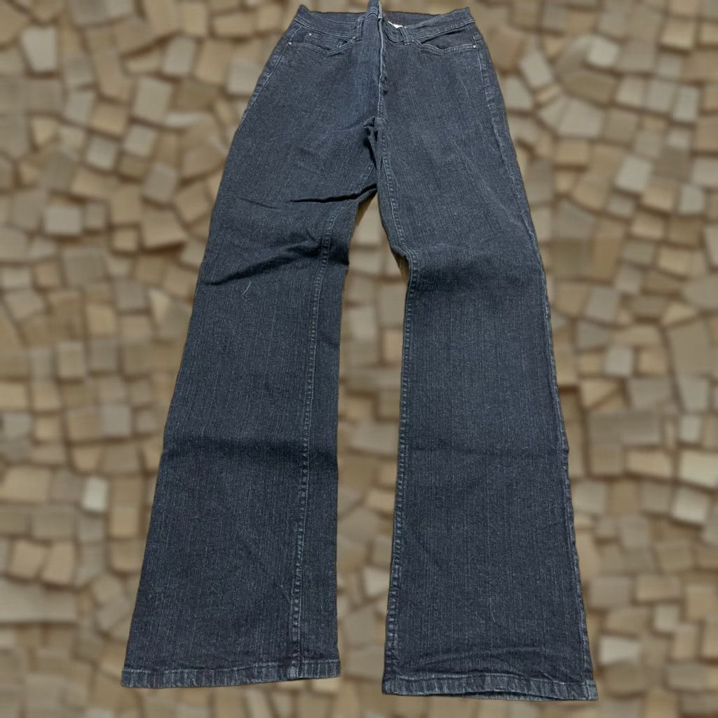 Denim & Co. Denim & Co. Jeans Women's Size 8T Denim Dark Wash Pockets Straight Leg Size 30" / US 8 / IT 44 - 1 Thumbnail