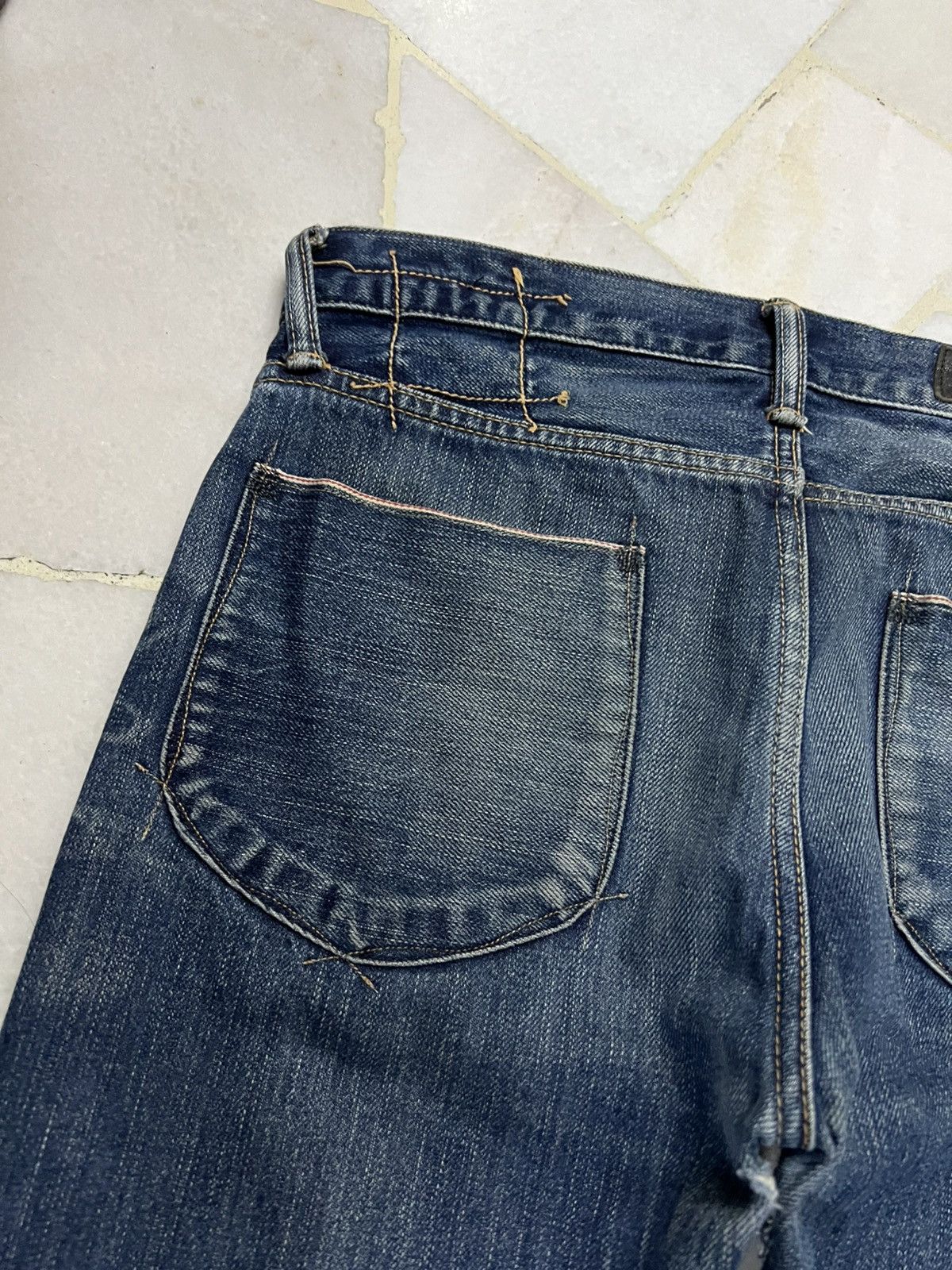 Japanese Brand Vintage Kuro Graphite Distressed Selvedge Jean Japan Size US 30 / EU 46 - 16 Thumbnail