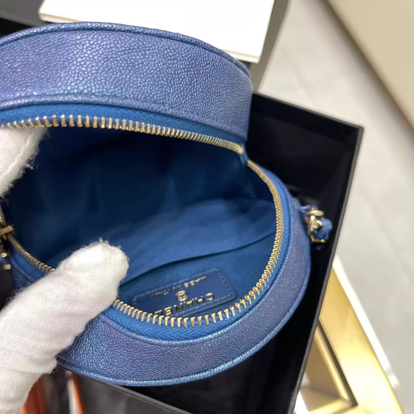 Chanel Chanel 19 Bag Blue Gold Caviar Chain 12x12x5cm Like New Size ONE SIZE - 9 Thumbnail