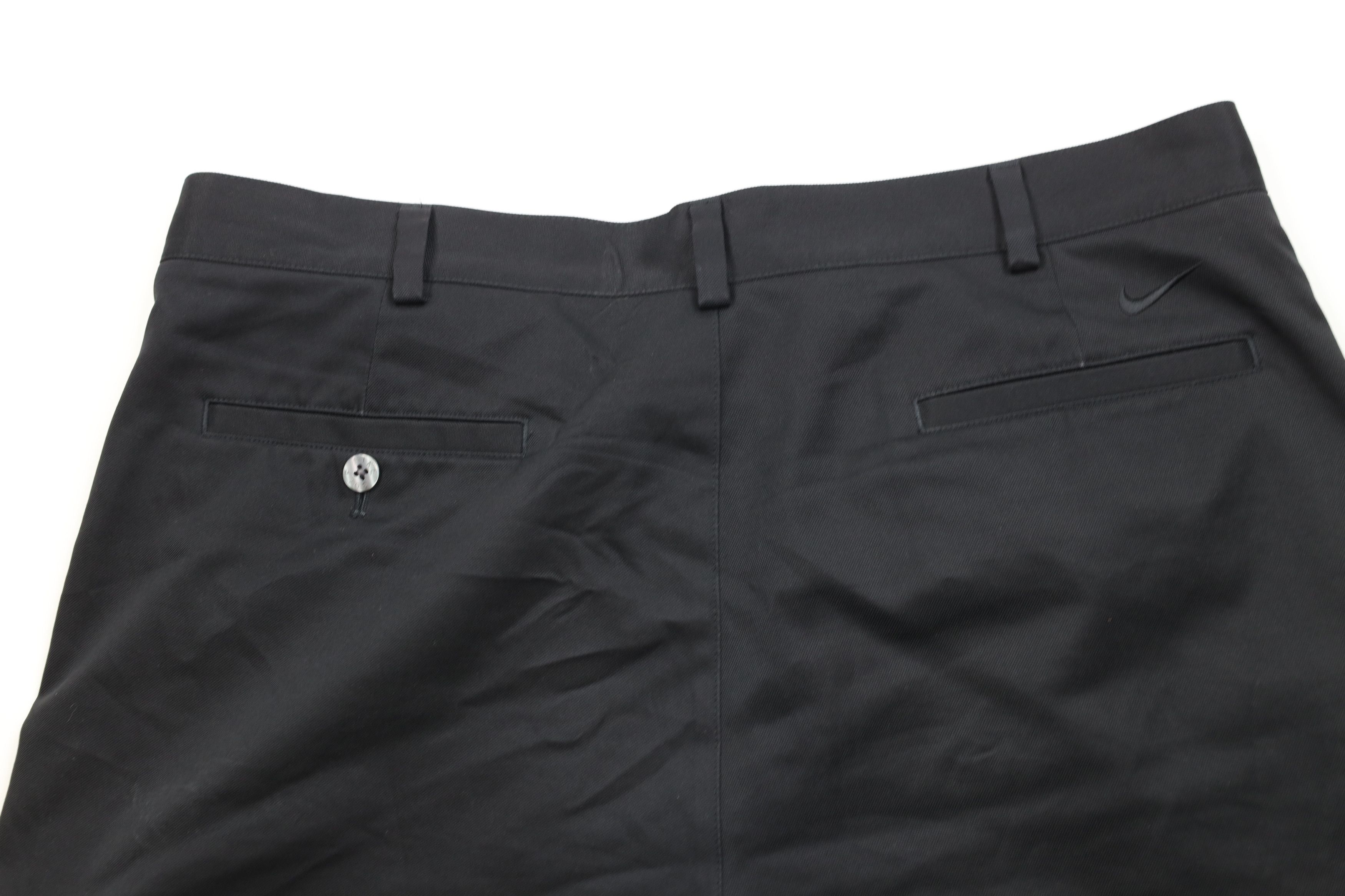 Nike Vintage Y2K Nike Golf Mini Swoosh Pleated Chino Shorts Black Size US 36 / EU 52 - 8 Thumbnail