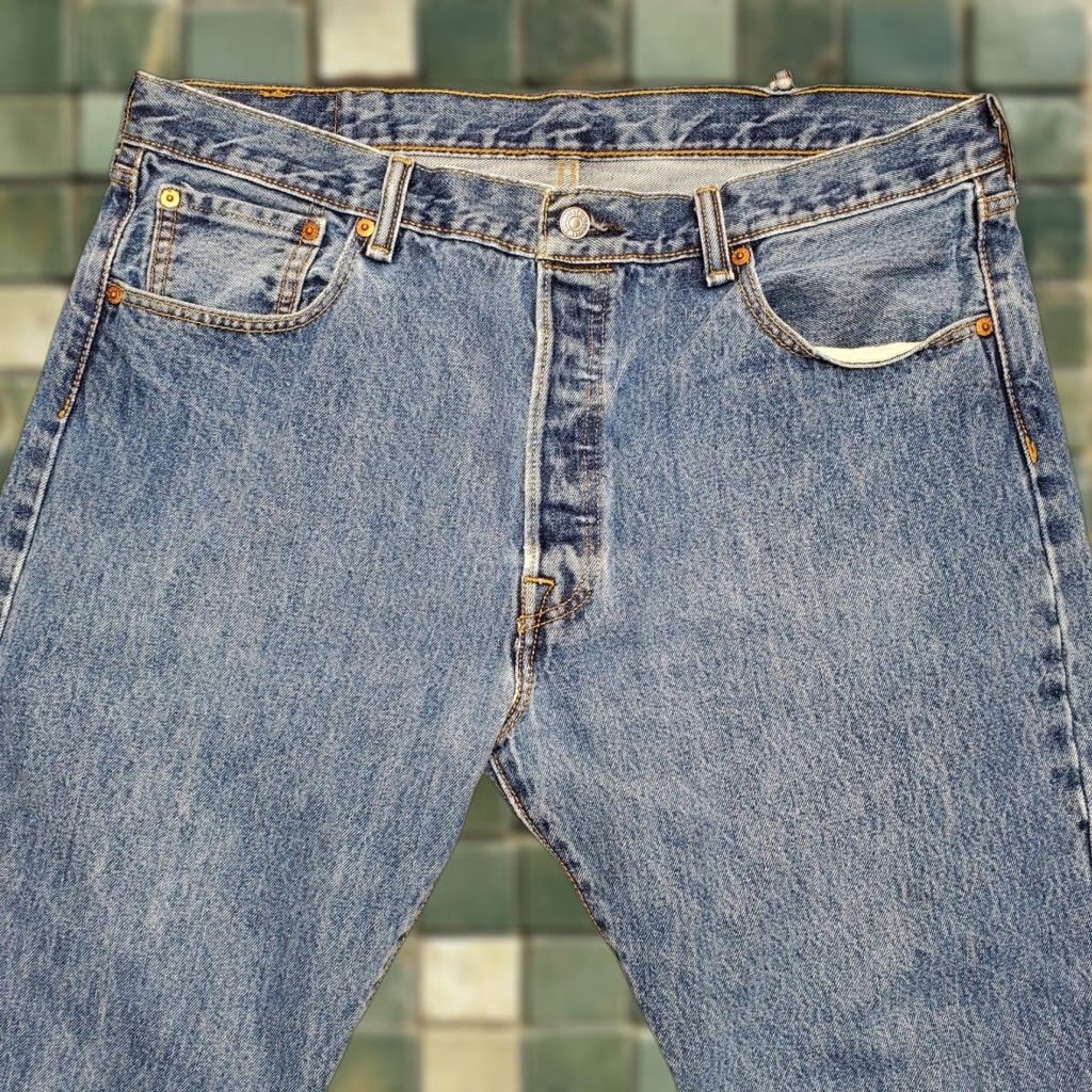 Vintage VINTAGE Levis Jeans Men 38x30 Blue 501 Denim Original Straight Leg Button Fly Pants 4736 Size US 38 / EU 54 - 1 Thumbnail