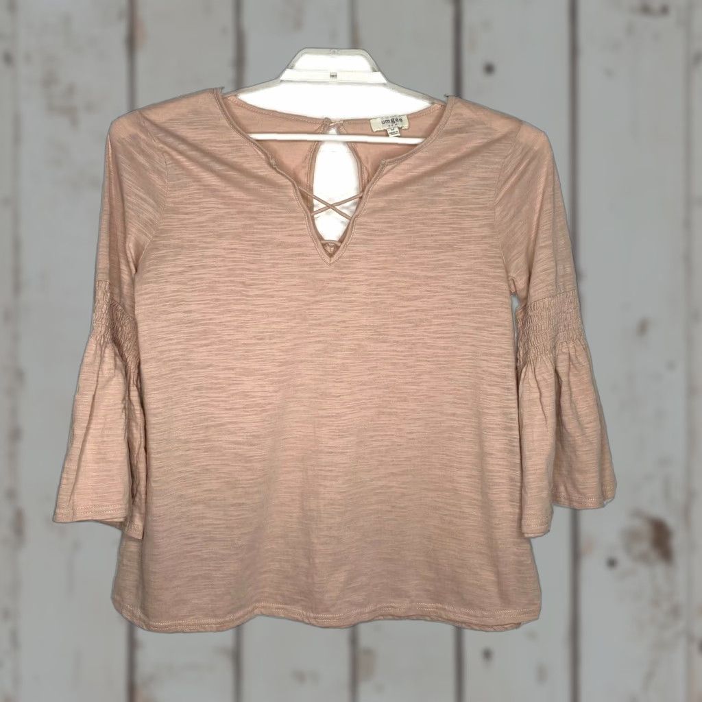 Bell UMGEE Women's Top Blouse Medium 3/4 Bell Sleeve Light Pink V-Neck Key Hole Back Strappy Size M / US 6-8 / IT 42-44 - 1 Thumbnail