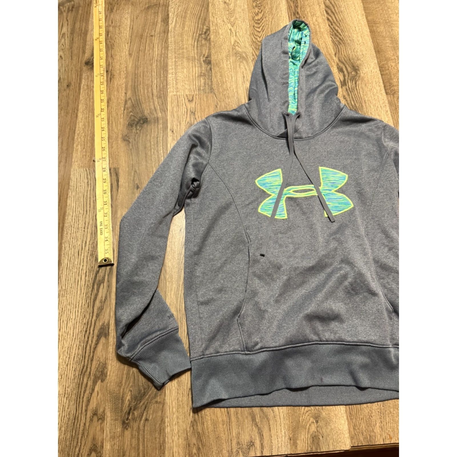 Under Armour Under Armour Sweatshirt Women Size Small Gray Green Purple Semi-Fitted Regular Pullover Casual Modern 90s? Size S / US 4 / IT 40 - 3 Thumbnail