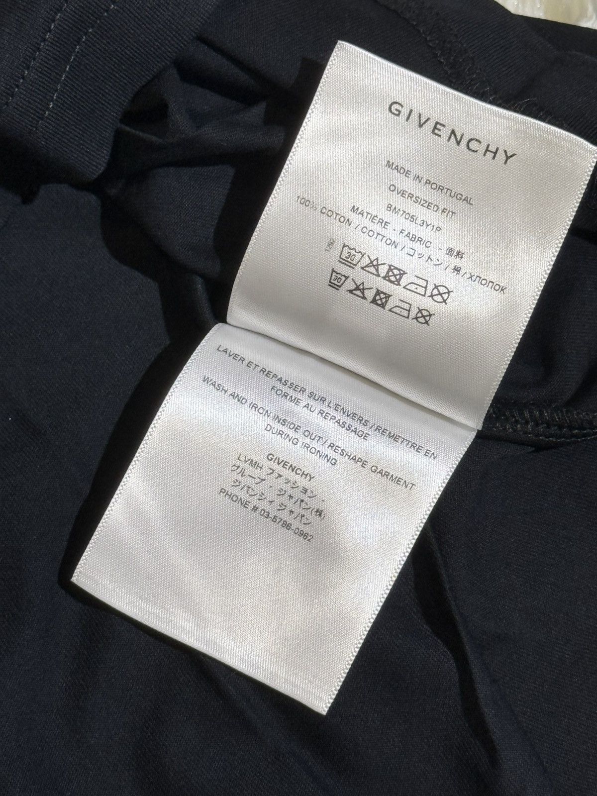 Givenchy Givenchy black t shirt Size US L / EU 52-54 / 3 - 5 Thumbnail