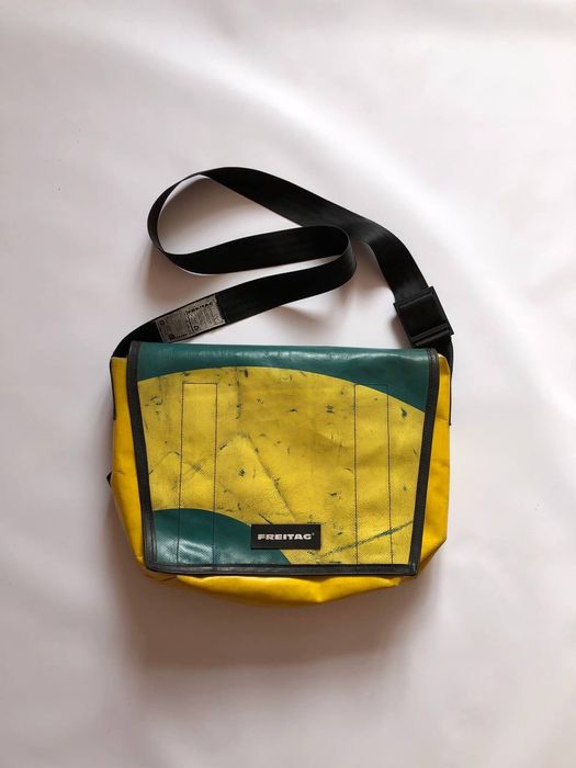 Vintage Vintage Freitag F12 Dragnet Recycled Messenger Sling