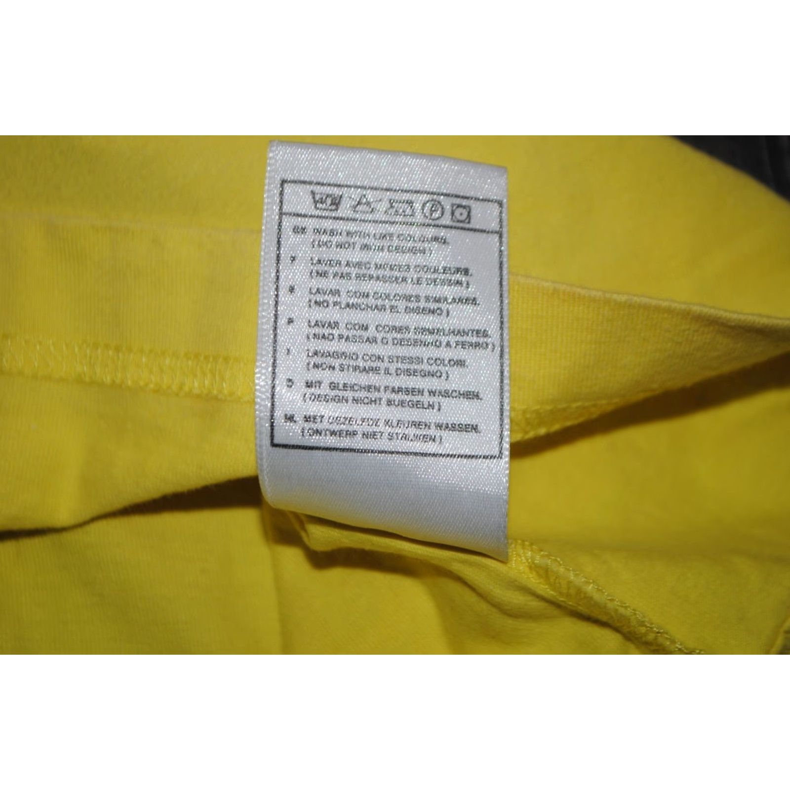 Nike 90'S VINTAGE NIKE YELLOW T SHIRT EMBROIDERED MADE IN GREECE SIZE L Mens Large T-shirt 100% Cotton Short Sleeve 1990s Rare Size US L / EU 52-54 / 3 - 7 Thumbnail