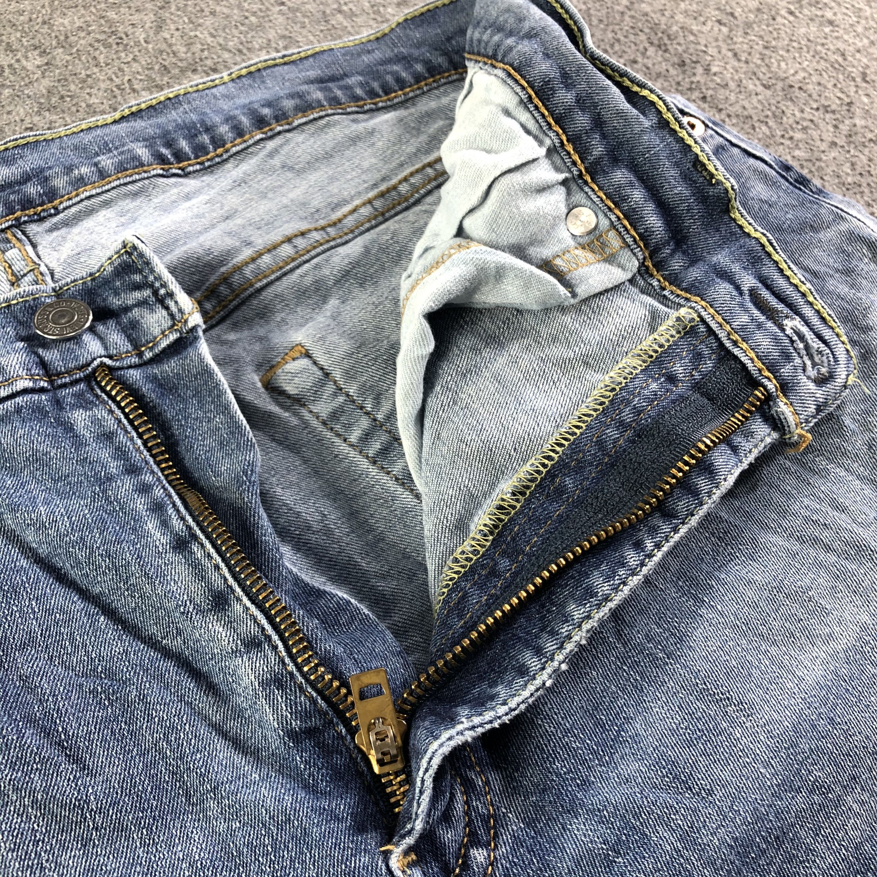 Levi's Vintage Blue Wash Levis 559 Jeans-J4327 Size US 35 - 8 Thumbnail
