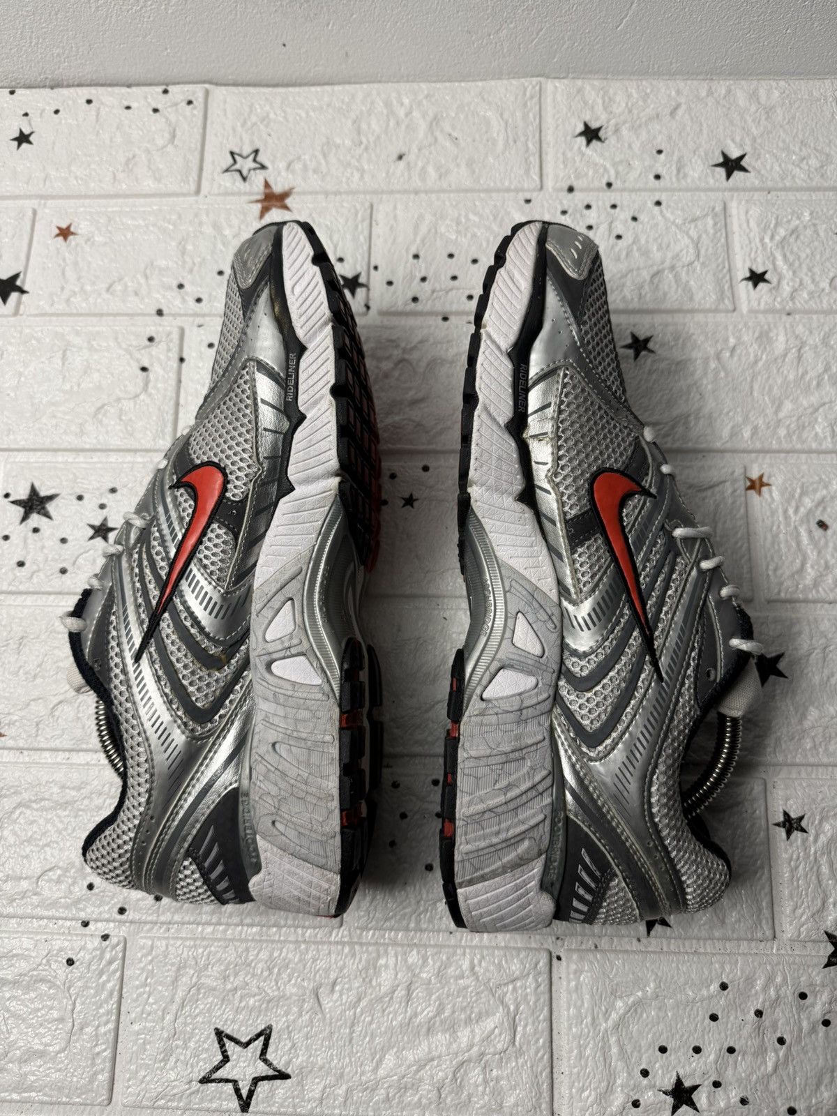 Nike Nike Anodyne Running US9.5 UK8.5 EUR43 Sneakers Silver Size US 9.5 / EU 42-43 - 7 Thumbnail