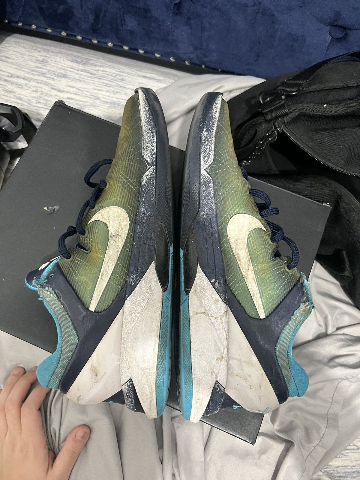 Nike Kobe 7 sharks Size US 10.5 / EU 43-44 - 6 Thumbnail