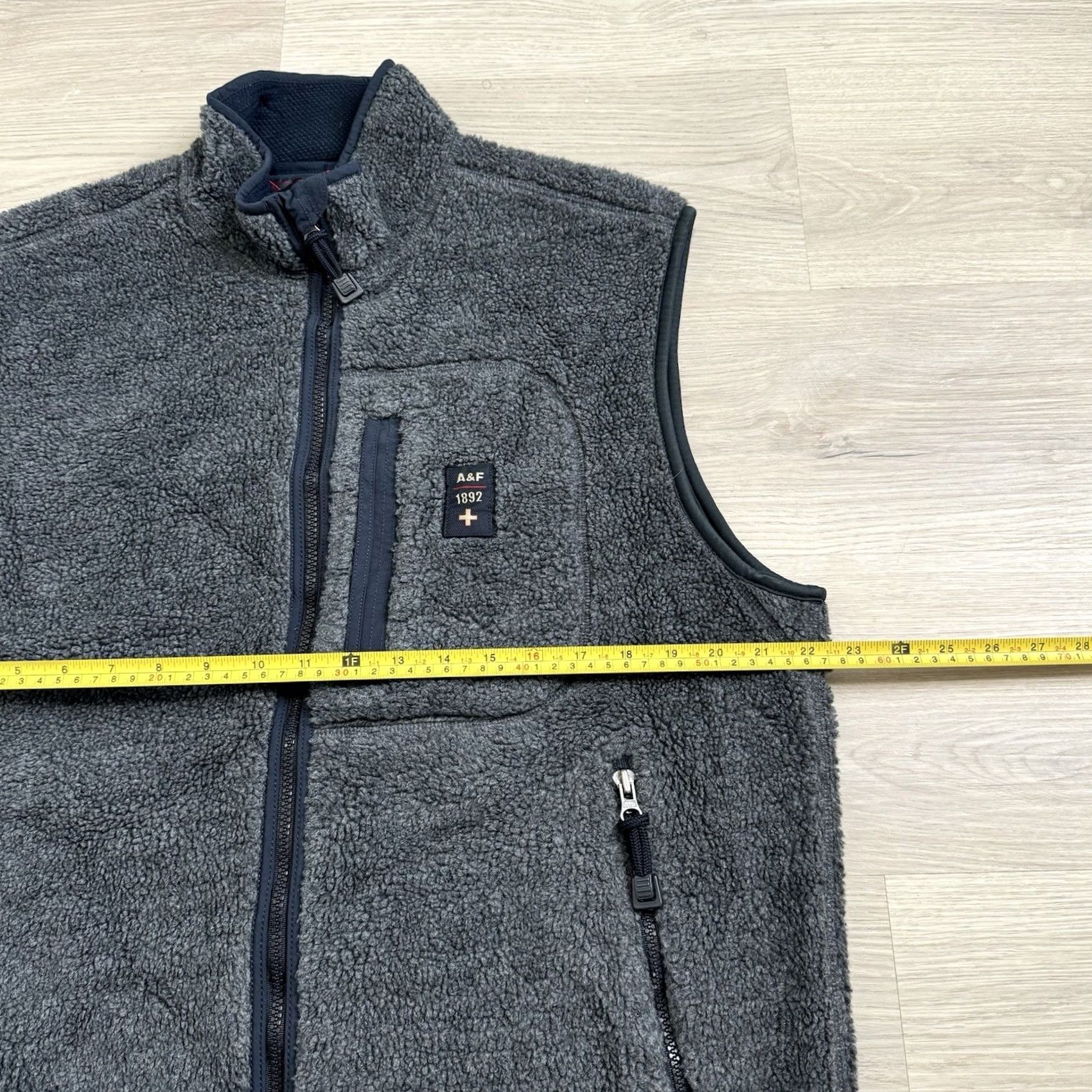 Abercrombie & Fitch VINTAGE Abercrombie & Fitch Jacket Vest Size Large Y2K 90s Full Zip Sherpa Size US L / EU 52-54 / 3 - 2 Thumbnail