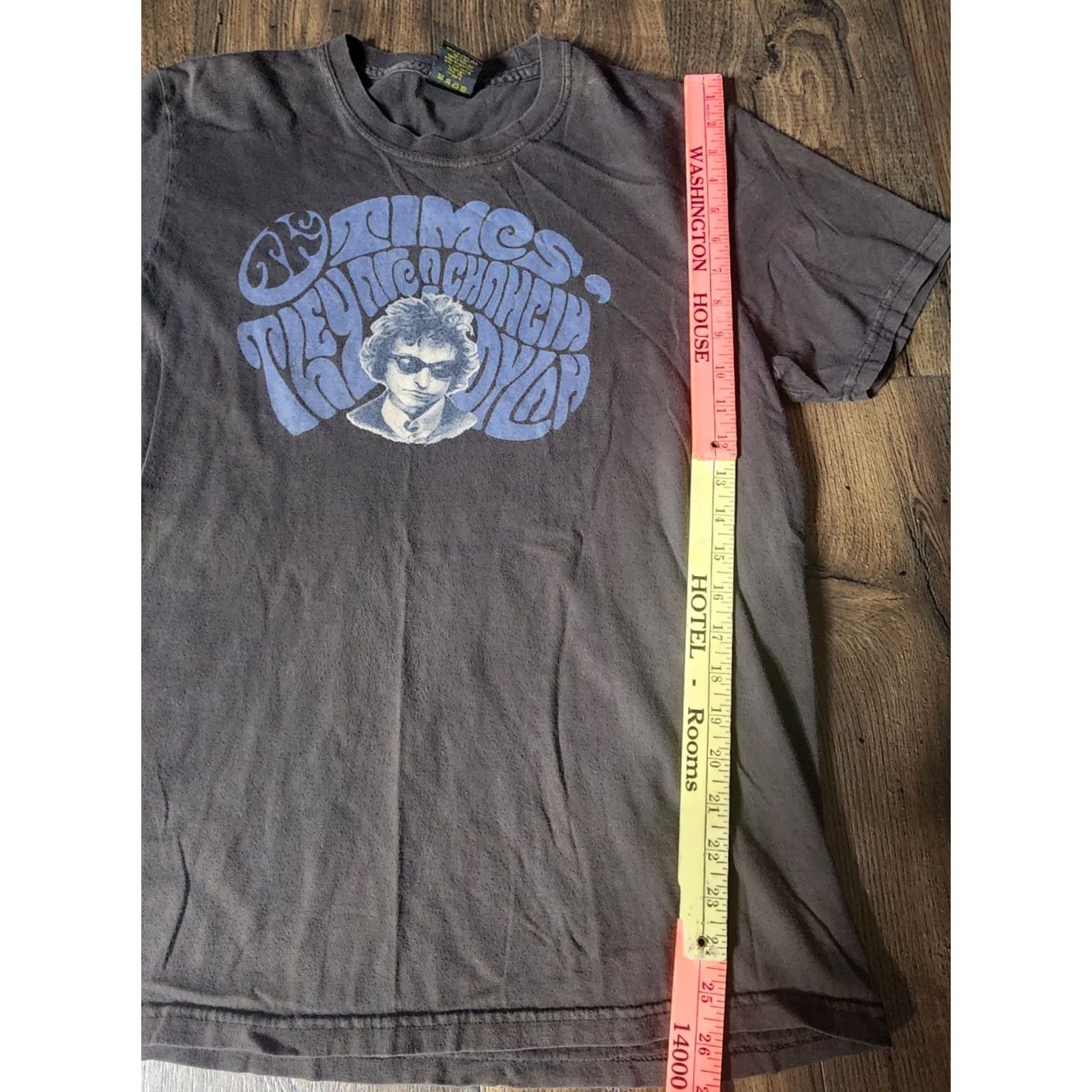 Lucky Brand VINTAGE 90s Mens M Bob Dylan The Times They Are Changing Band T Shirt Thrashed Shirt Short Sleeve Crew Neck Brown Cotton 90s Mens Size US M / EU 48-50 / 2 - 3 Thumbnail