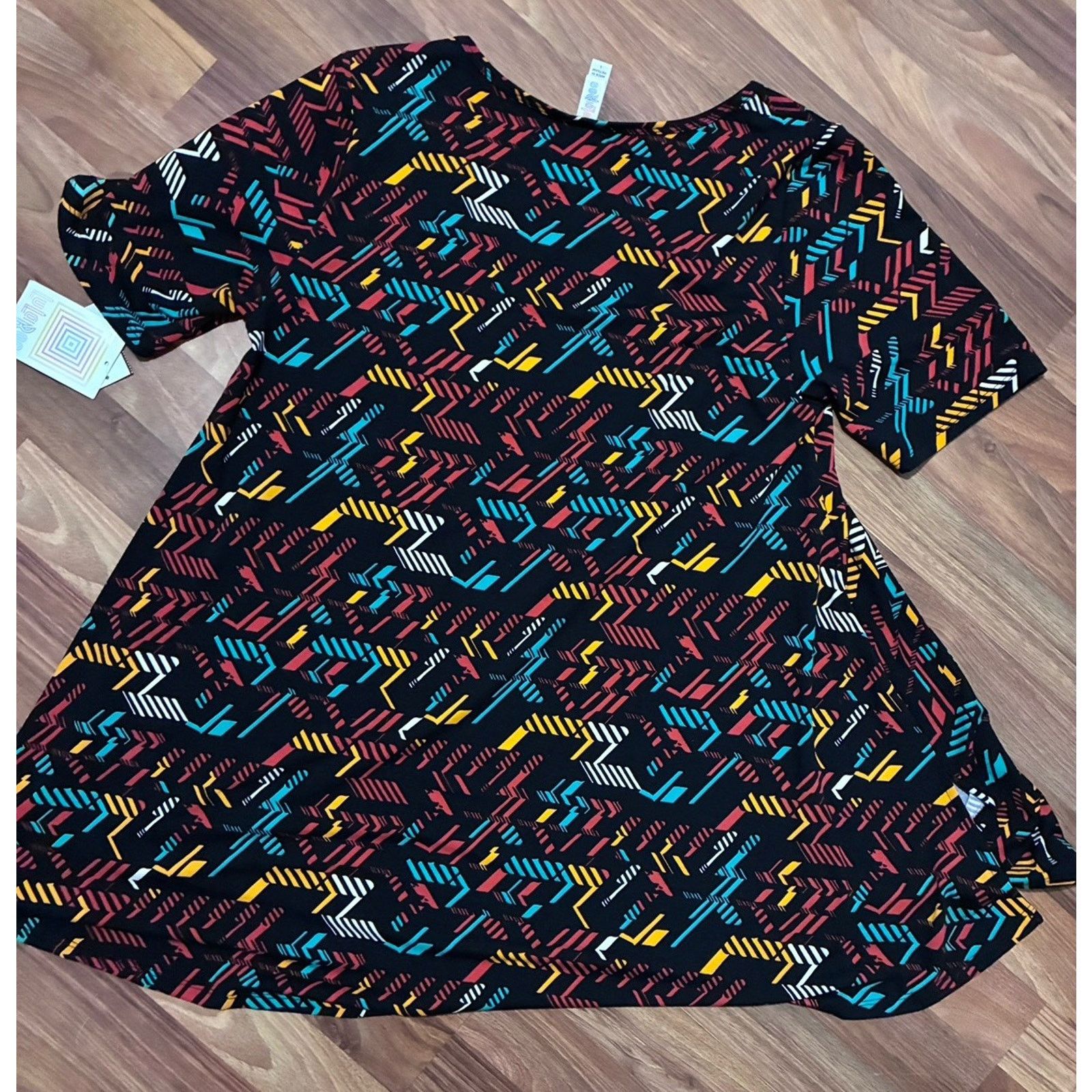 Other LuLaRoe Perfect T – Multi-Color Abstract Design - L Size L / US 10 / IT 46 - 4 Thumbnail