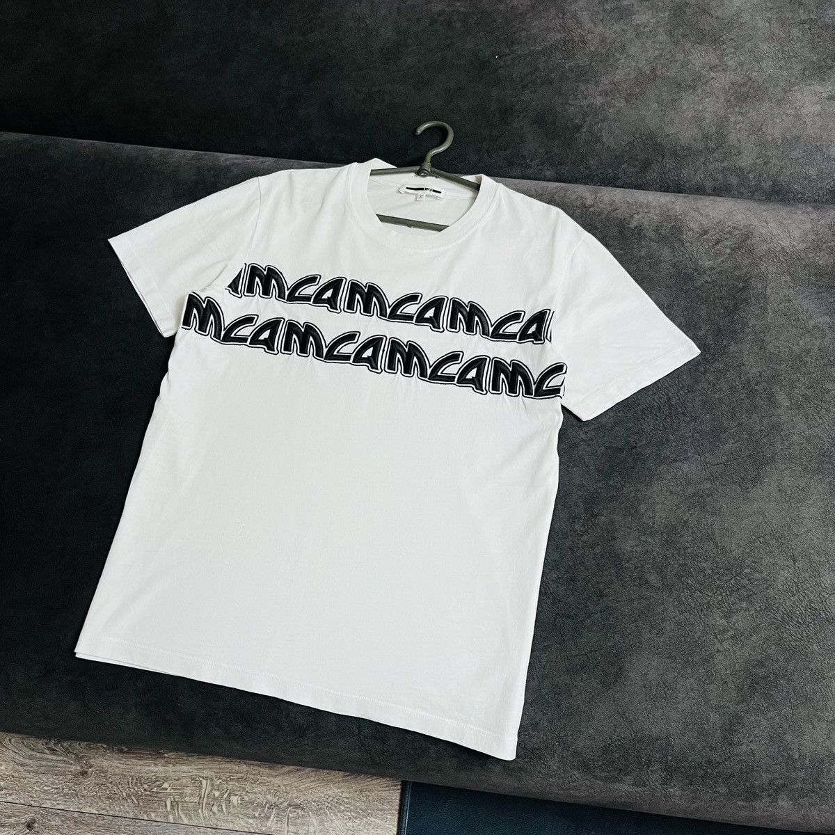 Alexander McQueen Alexander McQueen T-shirt Embroidered Logo Size US L / EU 52-54 / 3 - 1 Thumbnail