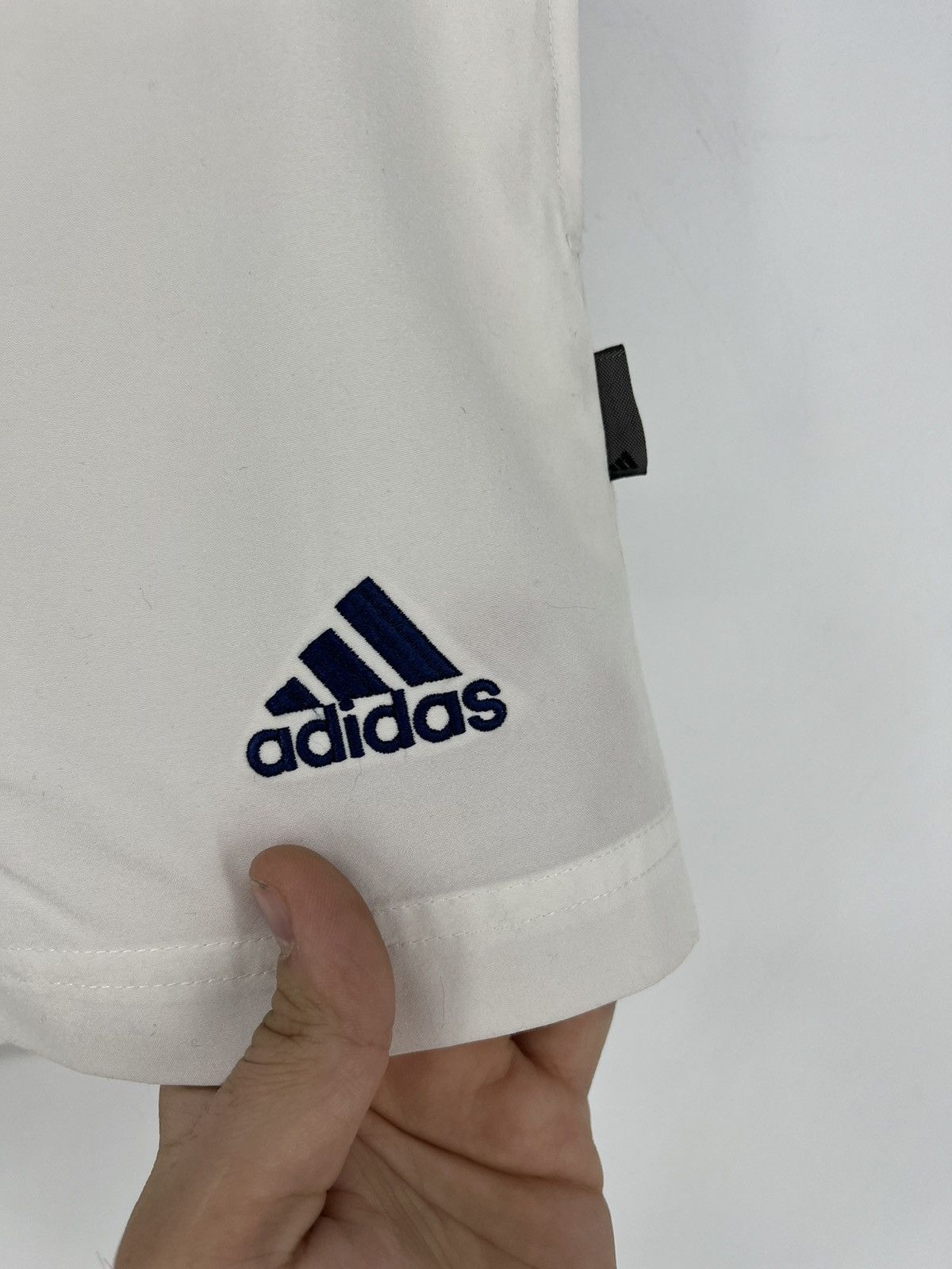 Adidas Vintage Y2K Adidas Stripes Shorts Streetwear Fashion Size US 30 / EU 46 - 4 Thumbnail
