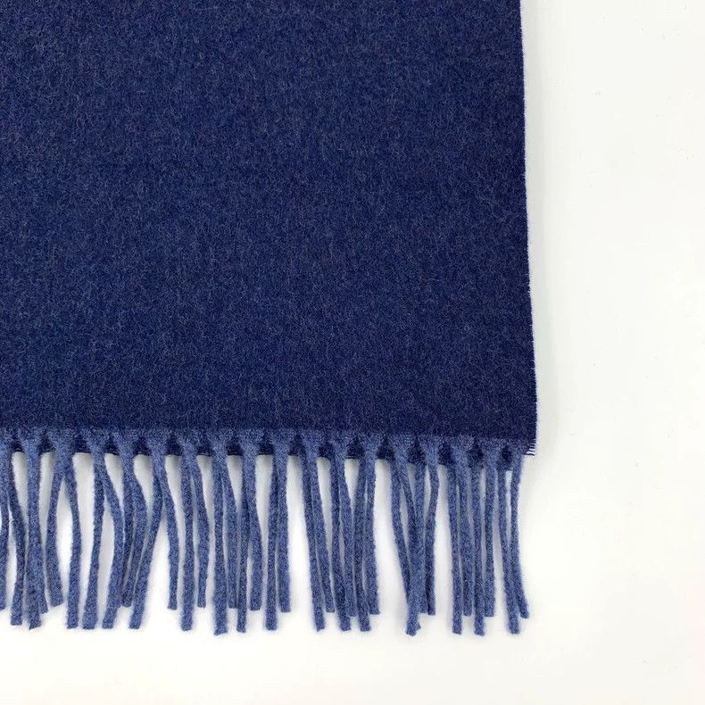 Louis Vuitton Louis Vuitton Dark blue logo, old flower, printed cashmere Size ONE SIZE - 4 Thumbnail