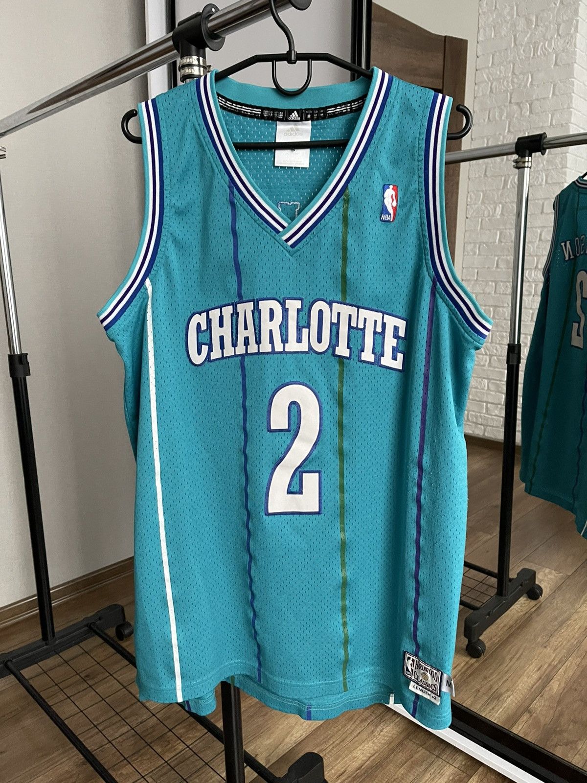 NBA Charlotte Hornets Adidas Johnson Vintage NBA Jersey Size US M / EU 48-50 / 2 - 2 Thumbnail
