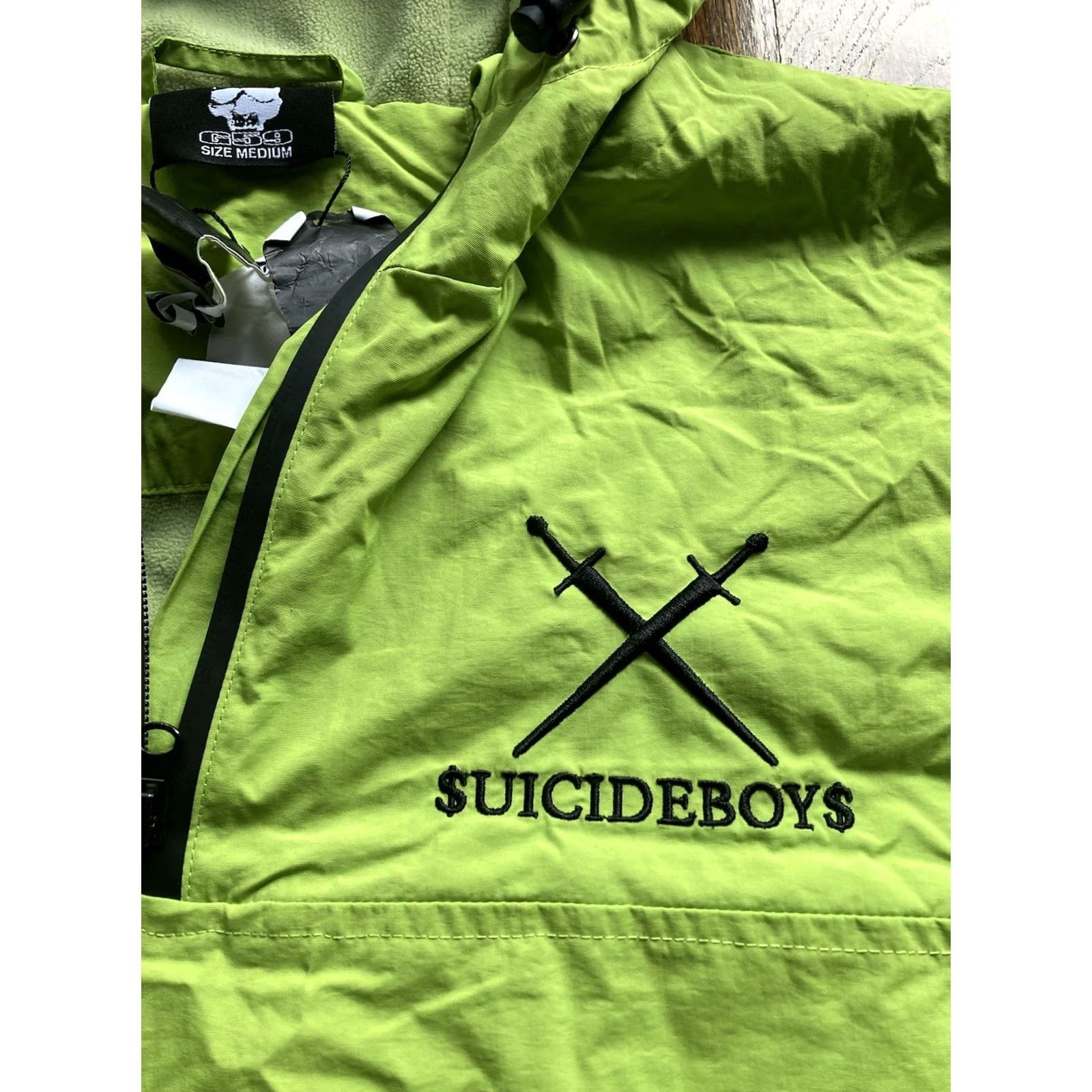 Vintage NWT G59 Suicideboys Jacket Windbreaker Hooded Green M Medium Men Zip Pockets Lightweight Lined Nylon Safe Shelter Size US M / EU 48-50 / 2 - 5 Thumbnail