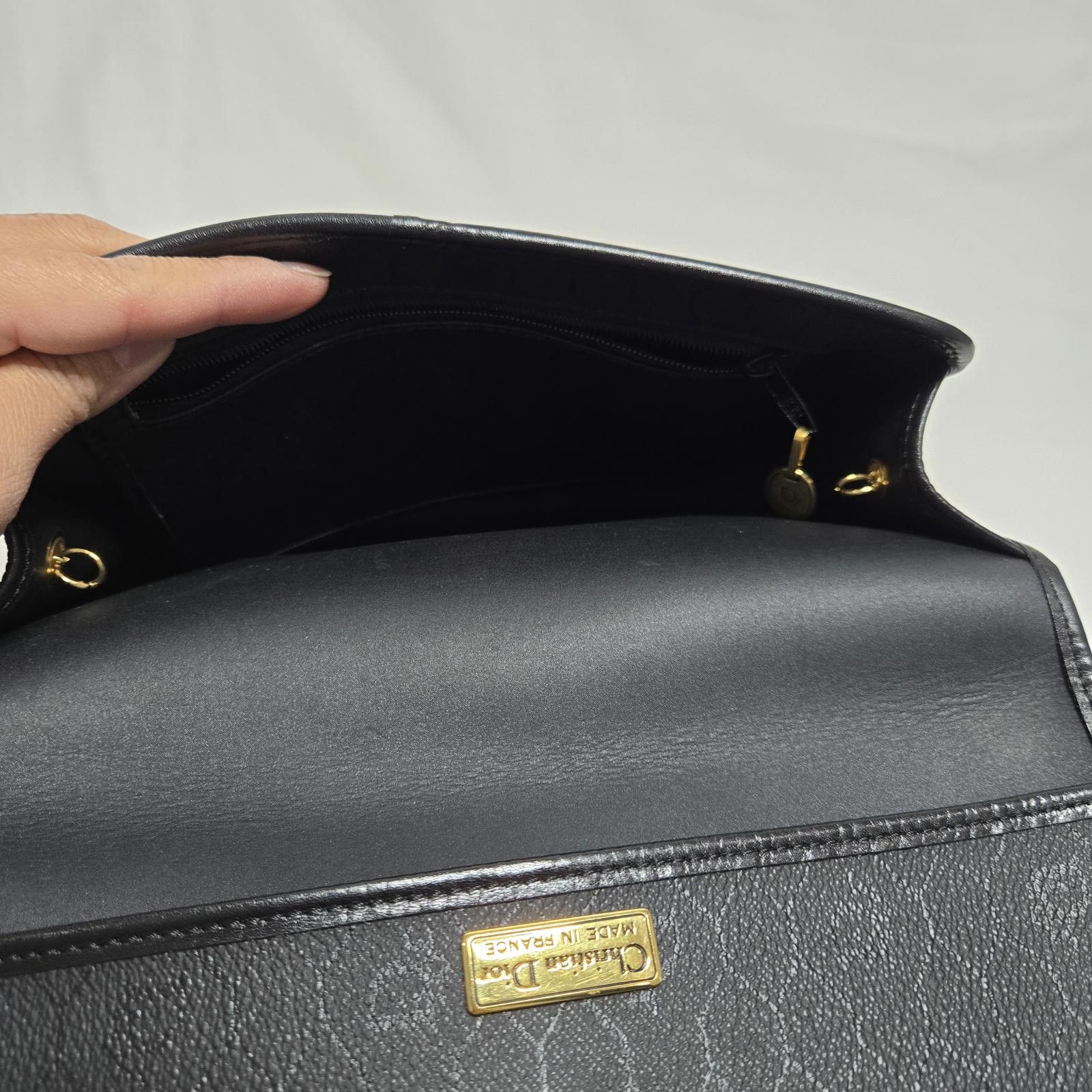 Dior Vintage Dior Honeycomb Coated Canvas Chain Strap Clutch Size ONE SIZE - 9 Thumbnail