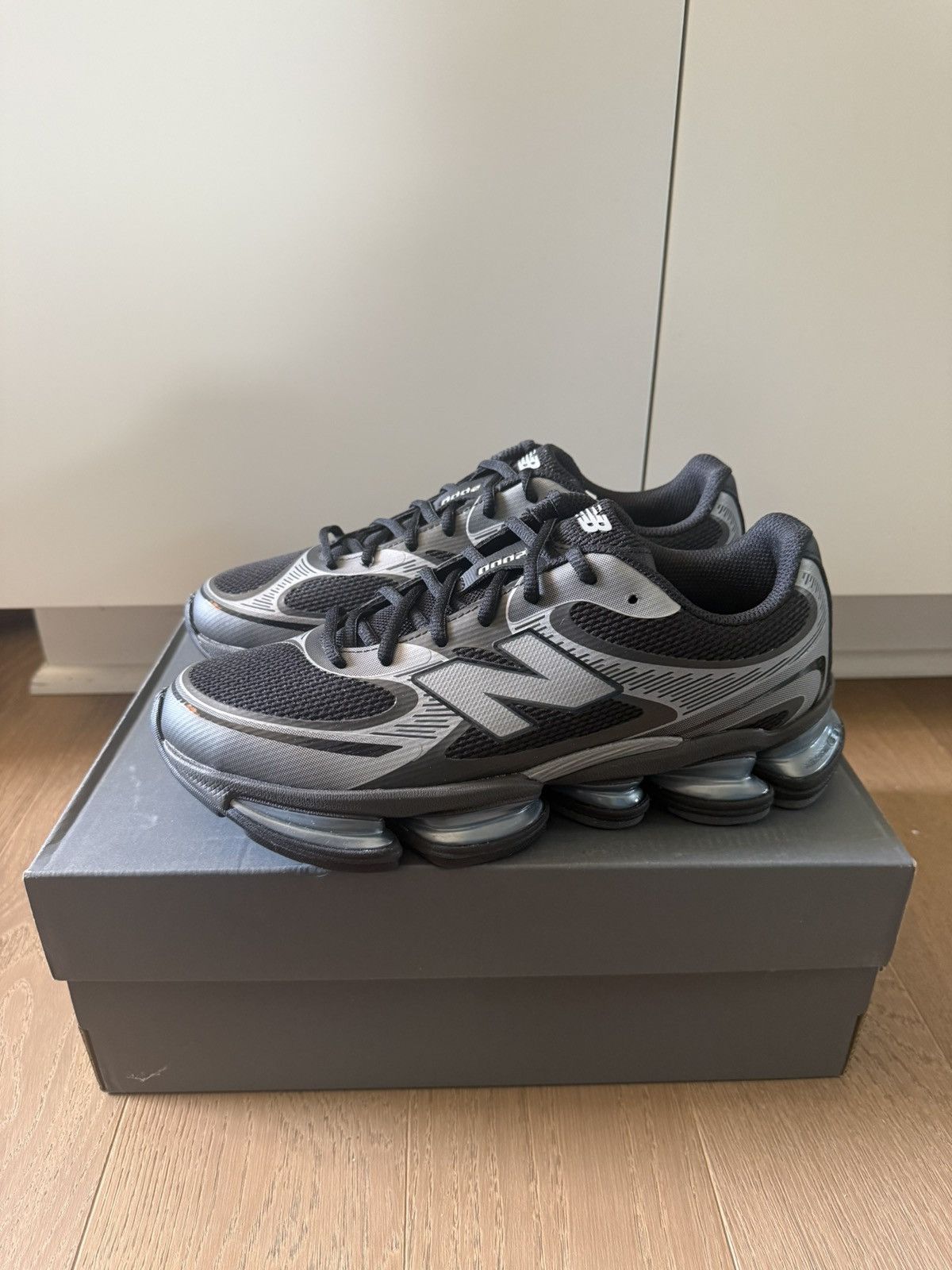 New Balance New Balance ABZORB 2000 Black Silver Ships Fast Size 8.5 Size US 8.5 / EU 41-42 - 3 Thumbnail