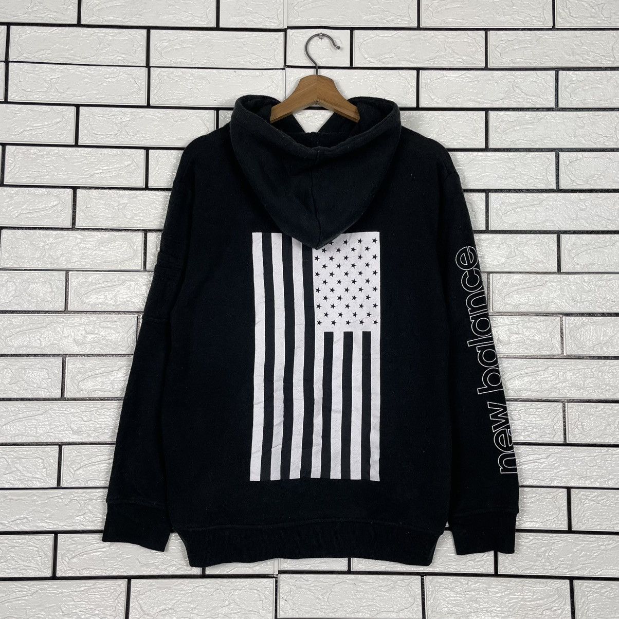 New Balance New Balance Big Logo Hoodie Size US M / EU 48-50 / 2 - 7 Thumbnail