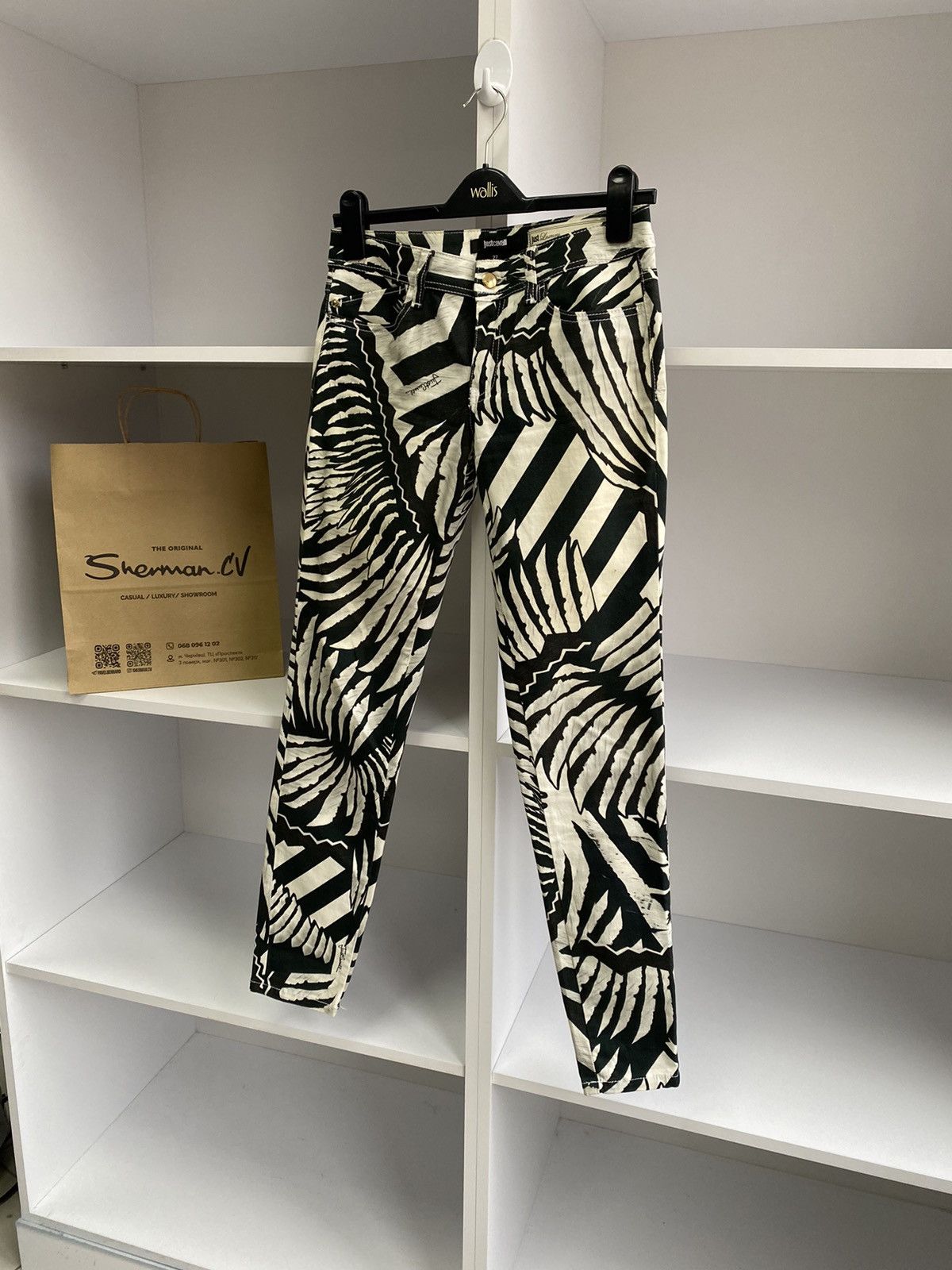 Just Cavalli × Vintage Vintage Just Cavalli Black/White Printed women’s pants Size 27" / US 4 / IT 40 - 4 Thumbnail