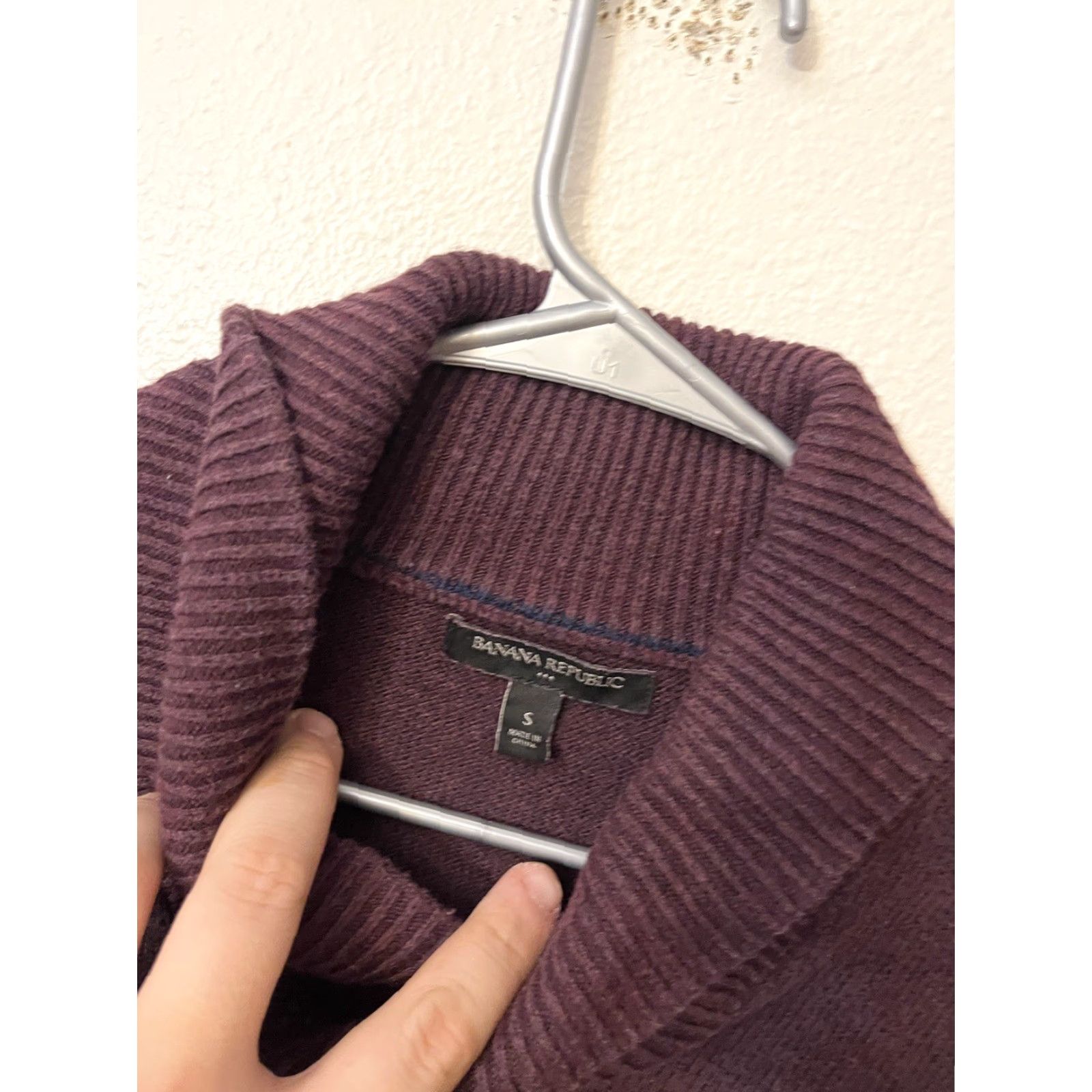 Banana Republic VINTAGE Banana Republic Sweater Mens Size Small Maroon Cozy Shawl-Collar Sweater Size US S / EU 44-46 / 1 - 2 Thumbnail